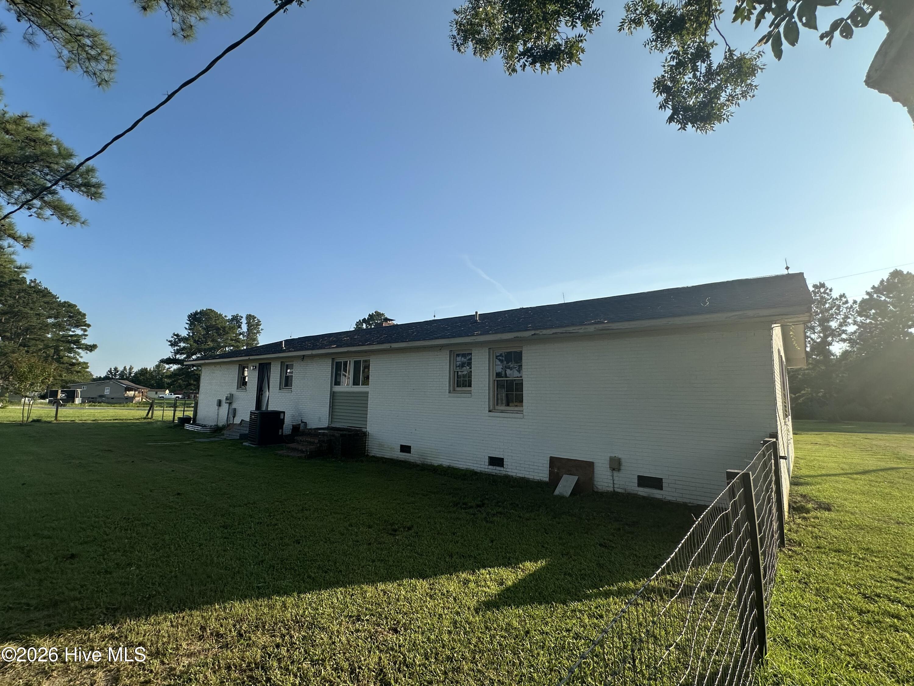 2182 Crusoe Island Road Property Photo 4