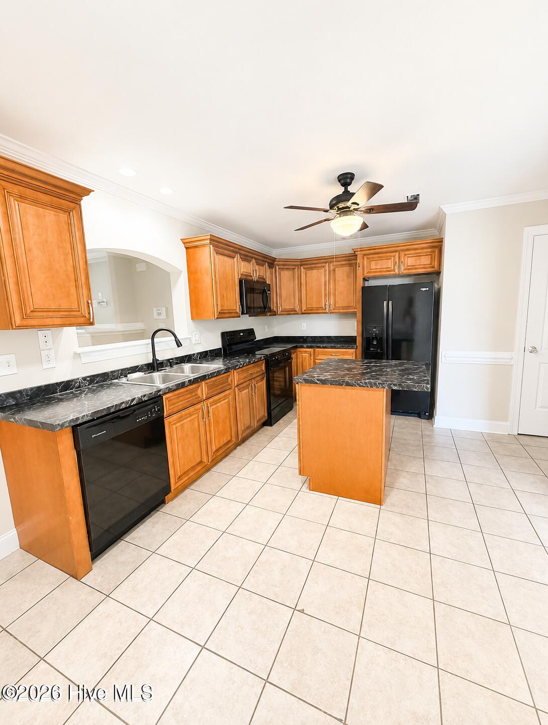 2204 Dovedale Drive B Property Photo 3