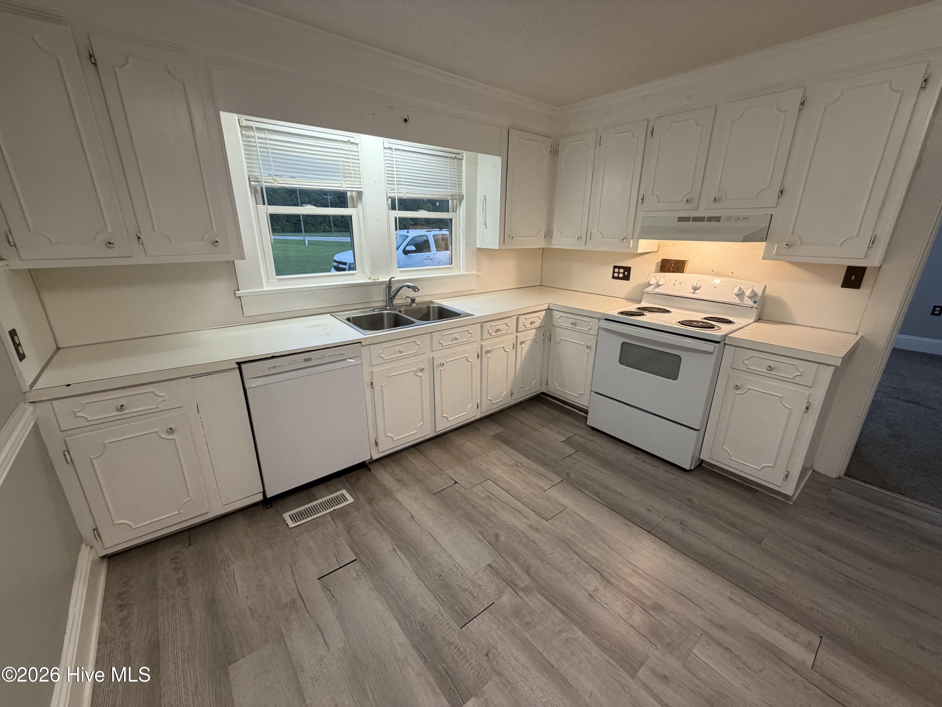 14219 Us 264 Highway E Property Photo 10