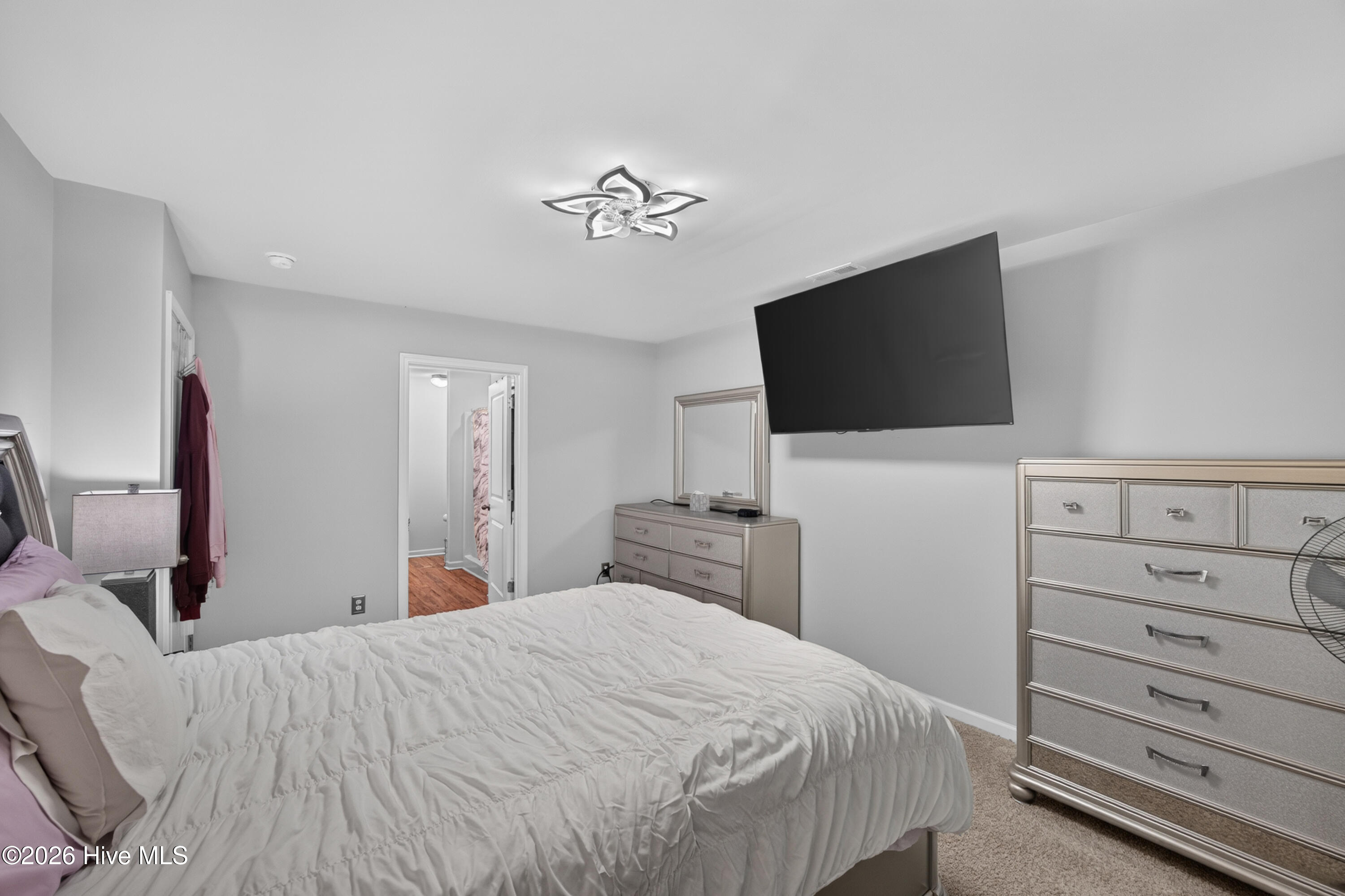 1559 W New Carraway Place Se Property Photo 15