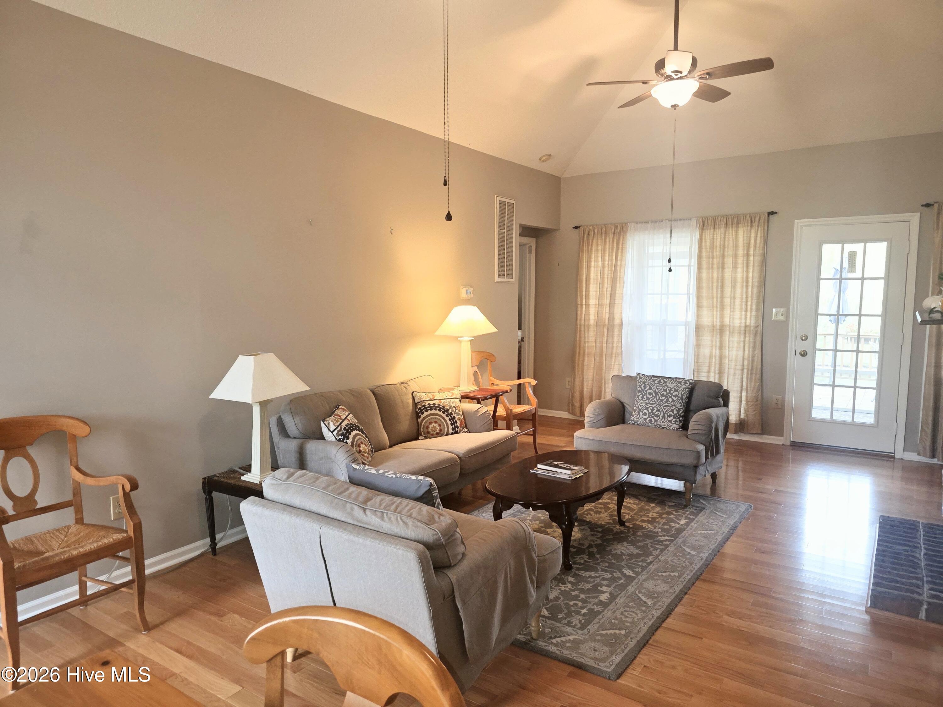 111 Canebrake Drive Property Photo 17