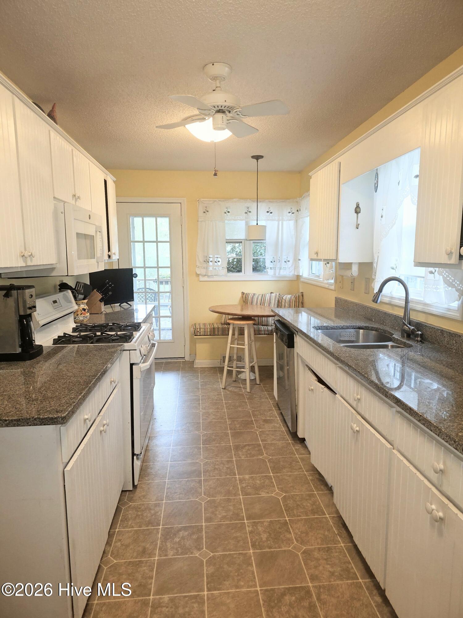 111 Canebrake Drive Property Photo 20