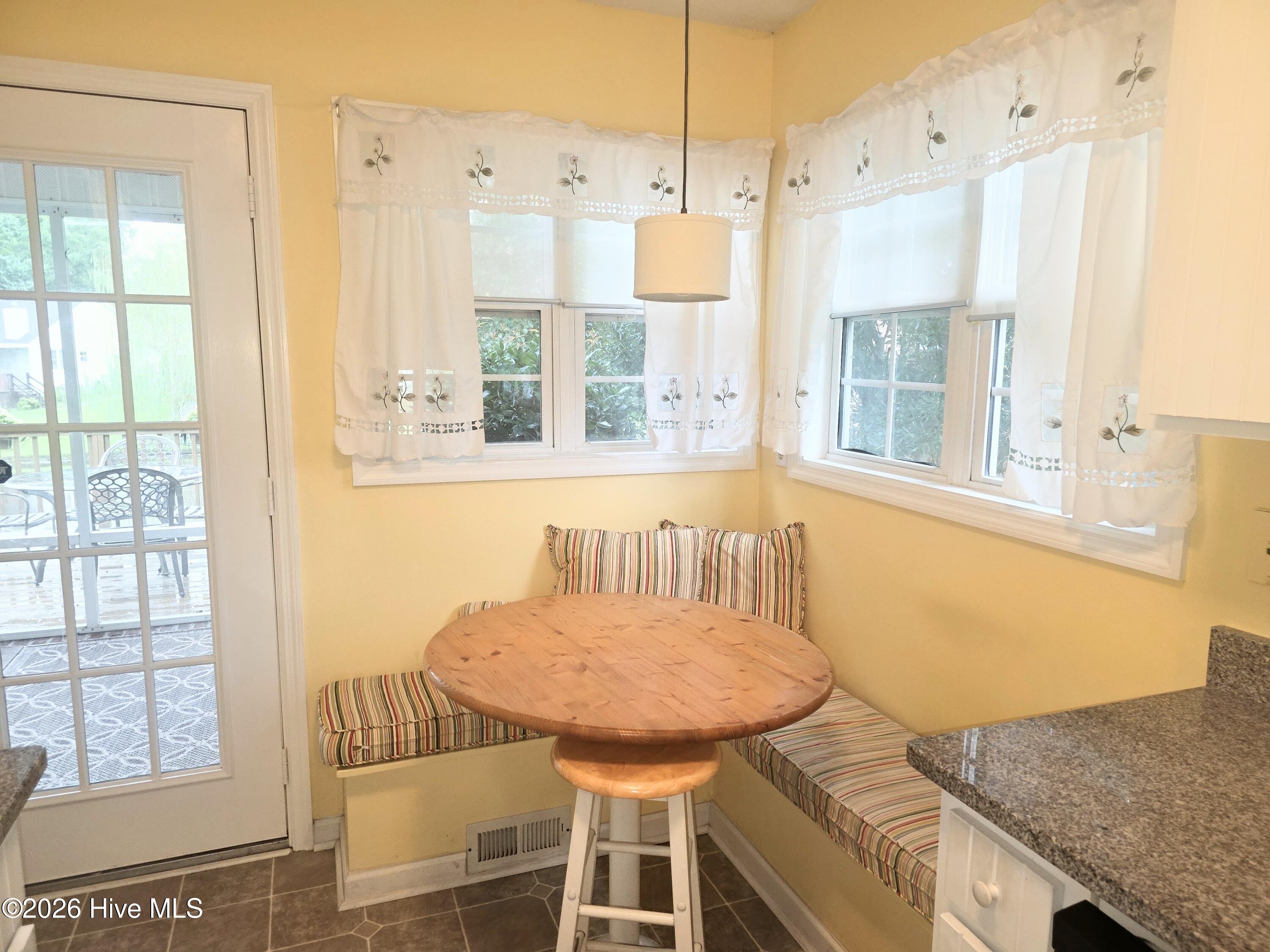 111 Canebrake Drive Property Photo 21