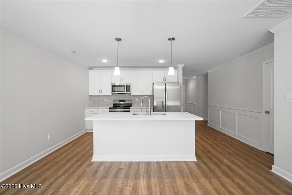 314 E Howard Street Property Photo 22