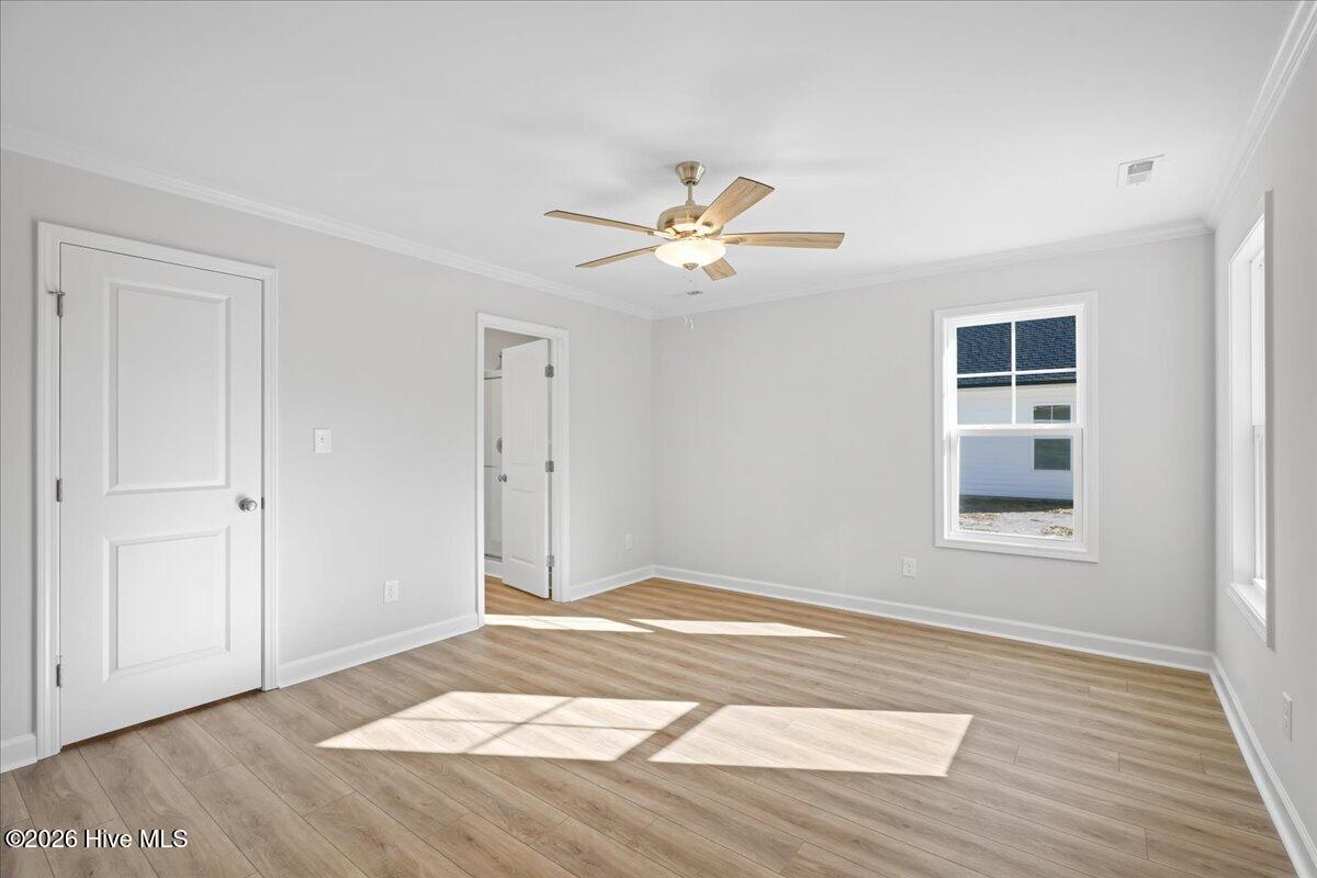 310 E Howard Street Property Photo 18