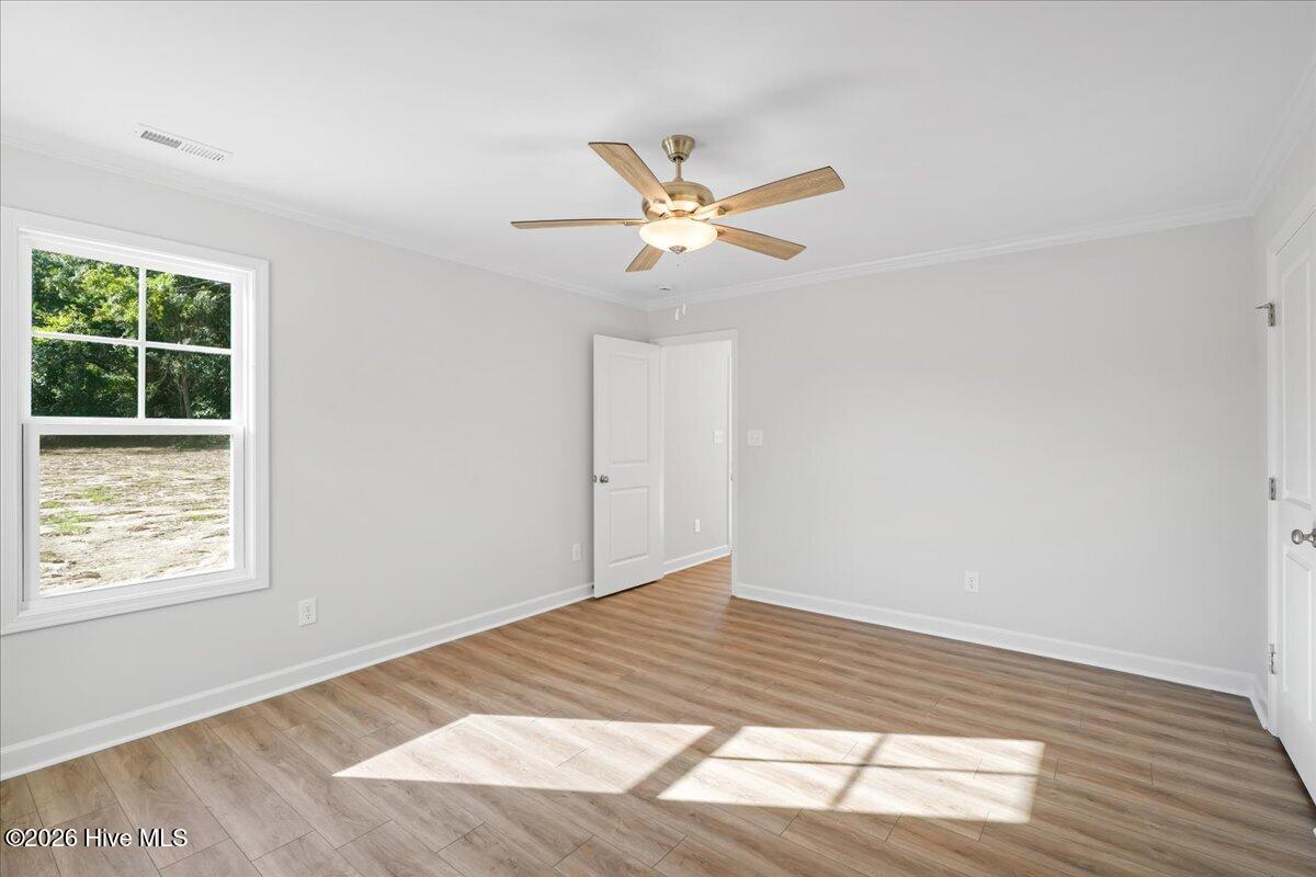 310 E Howard Street Property Photo 20