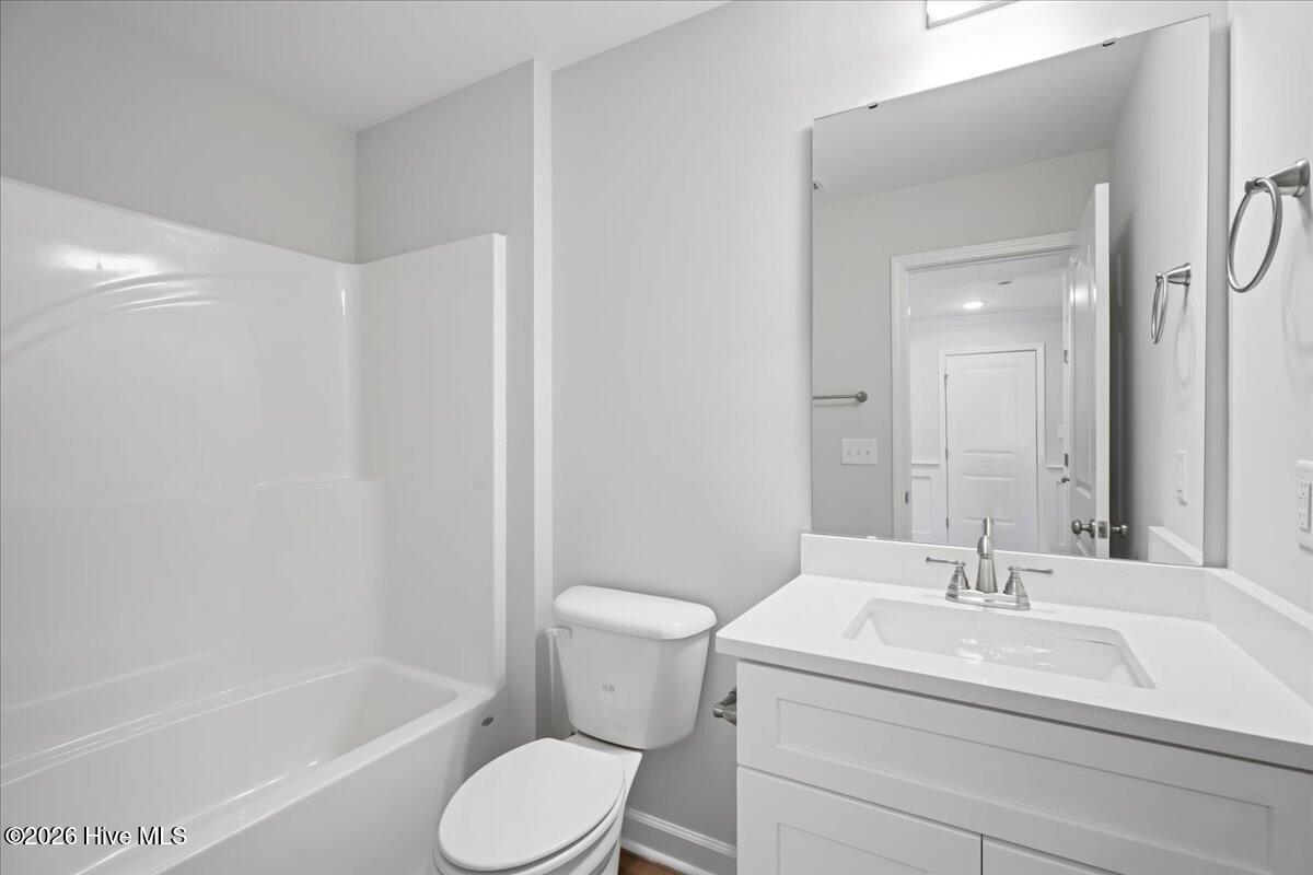 310 E Howard Street Property Photo 26