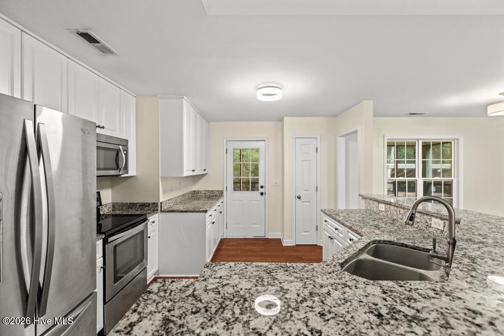1731 Chadwick Shores Drive Property Photo 12