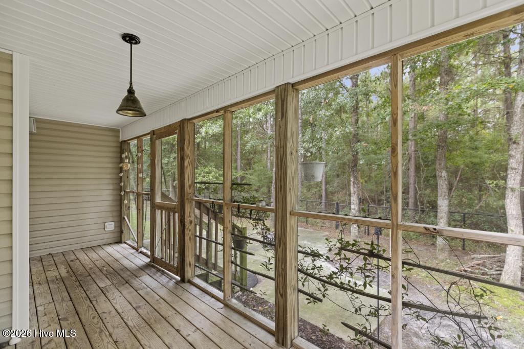 1731 Chadwick Shores Drive Property Photo 27