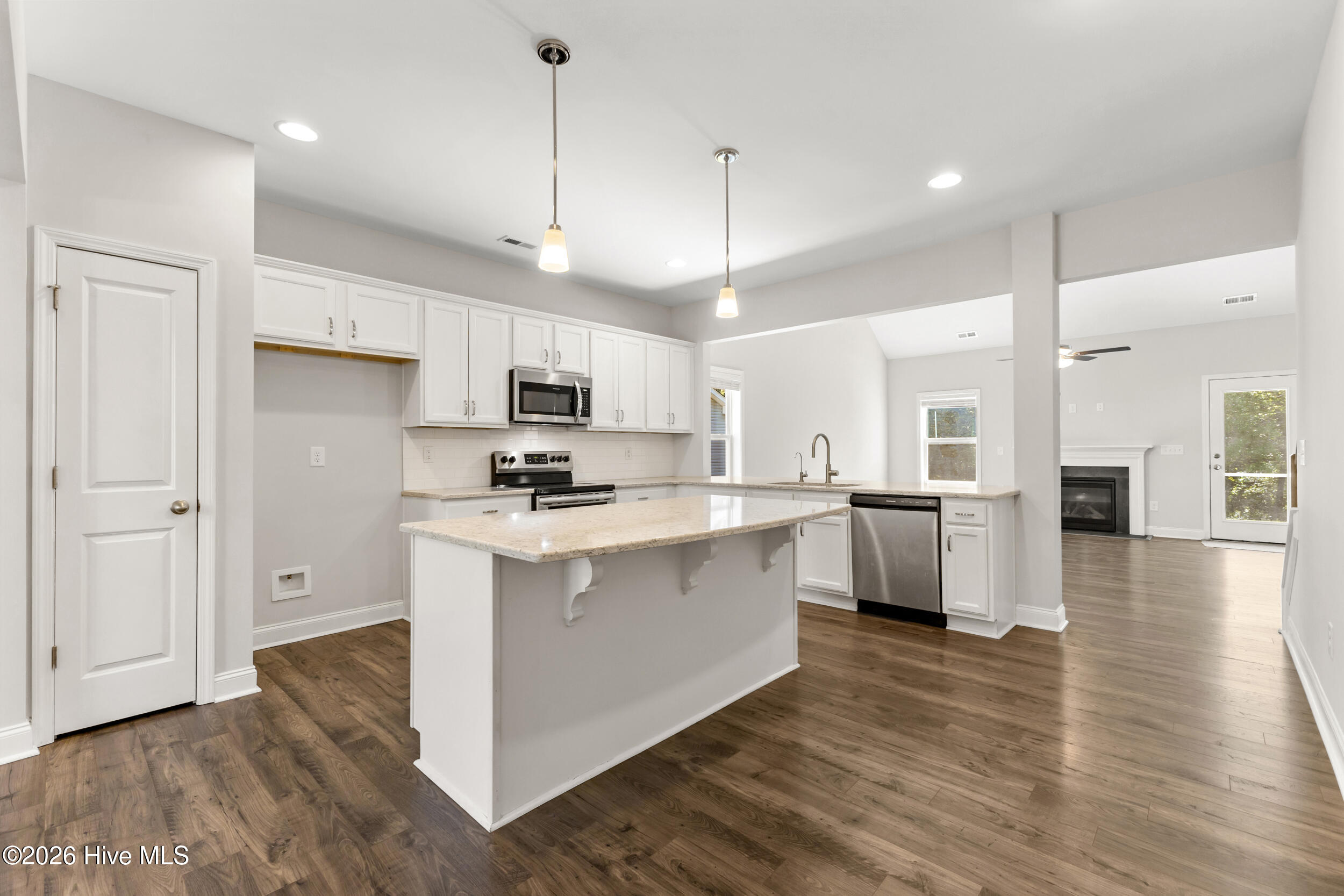 1028 Downrigger Trail Property Photo 9