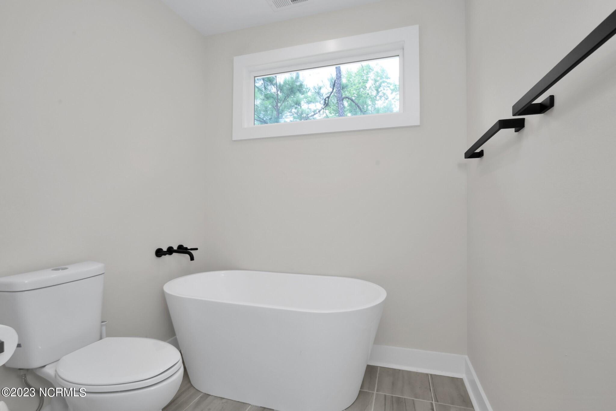 29 Minikahada Trail Property Photo 28
