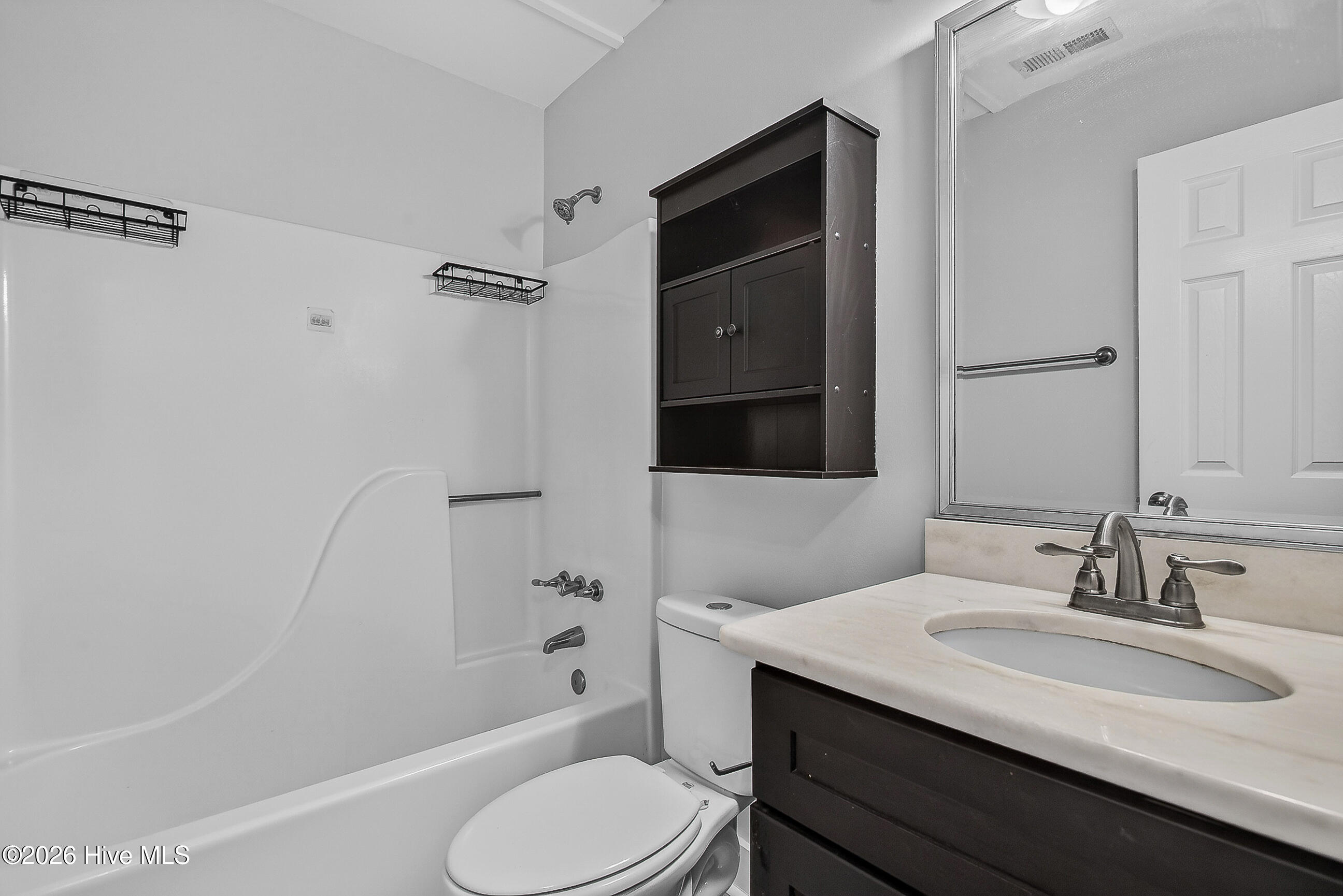 912 Laurel Lane Property Photo 11
