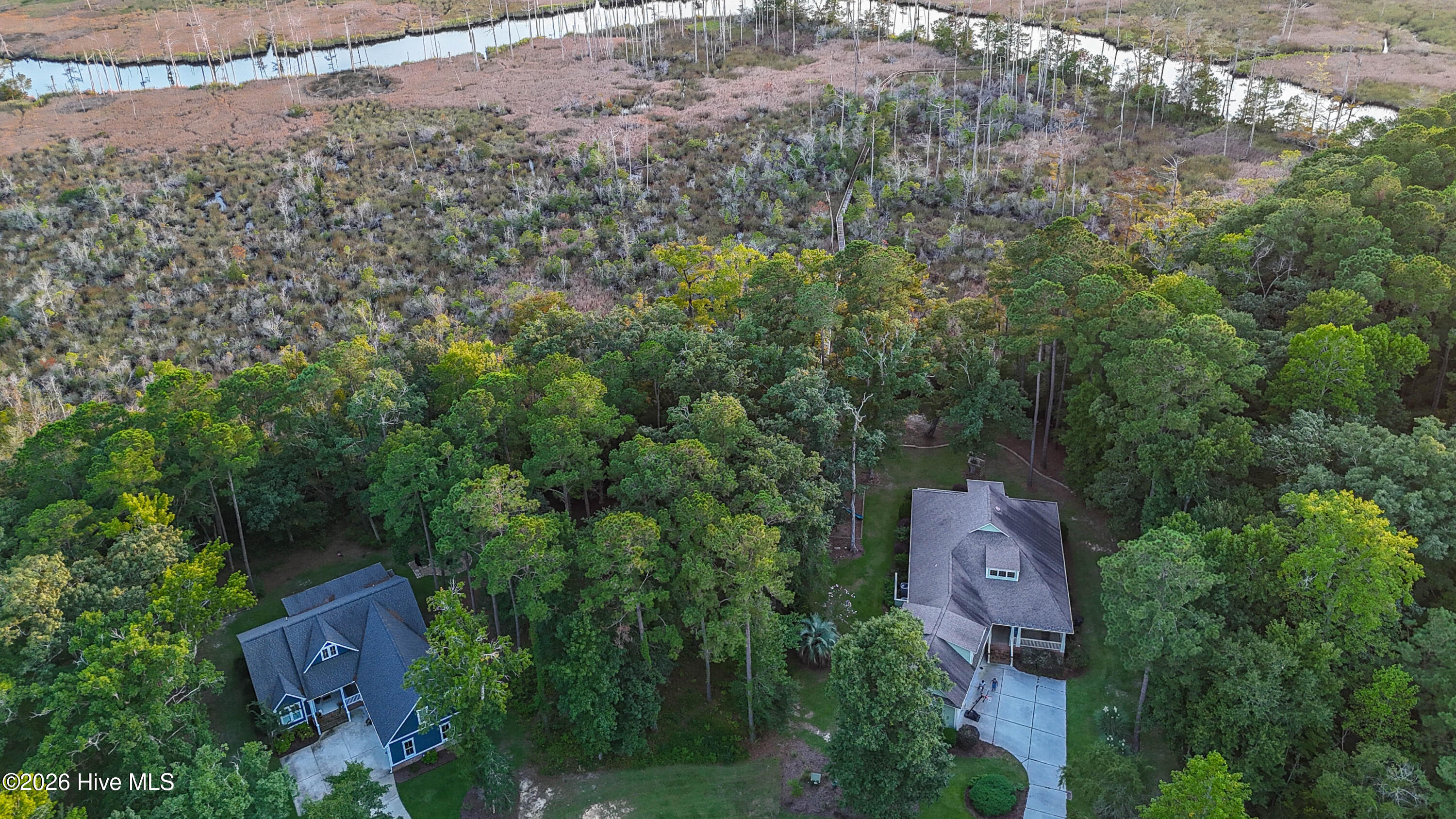 213 Lockhaven Drive Se Property Photo 6