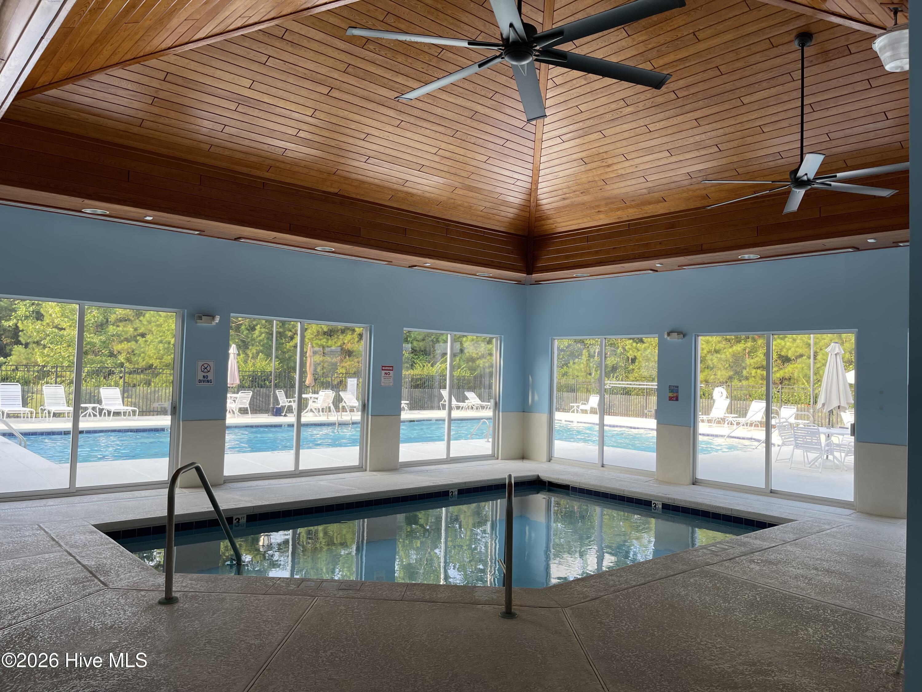 213 Lockhaven Drive Se Property Photo 22