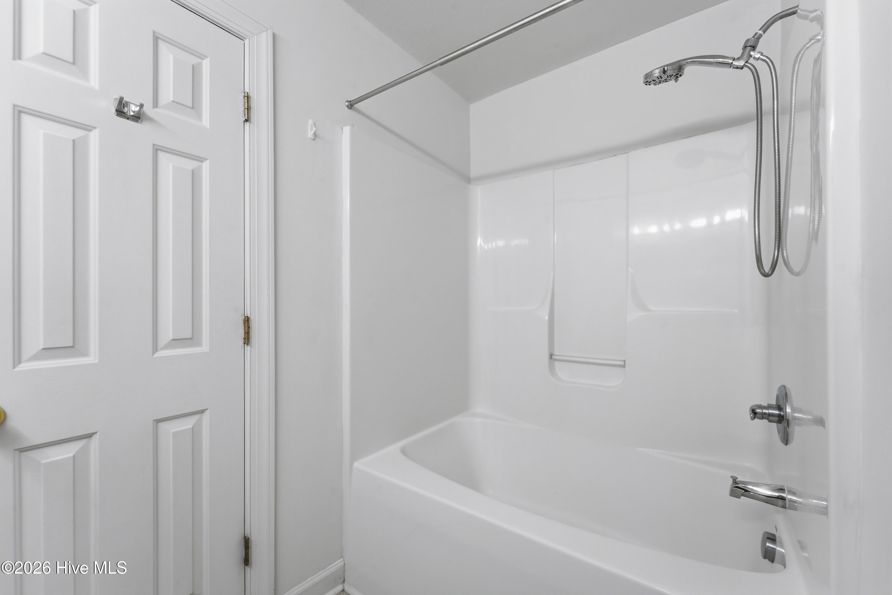 307 Bridgewood Drive Property Photo 24