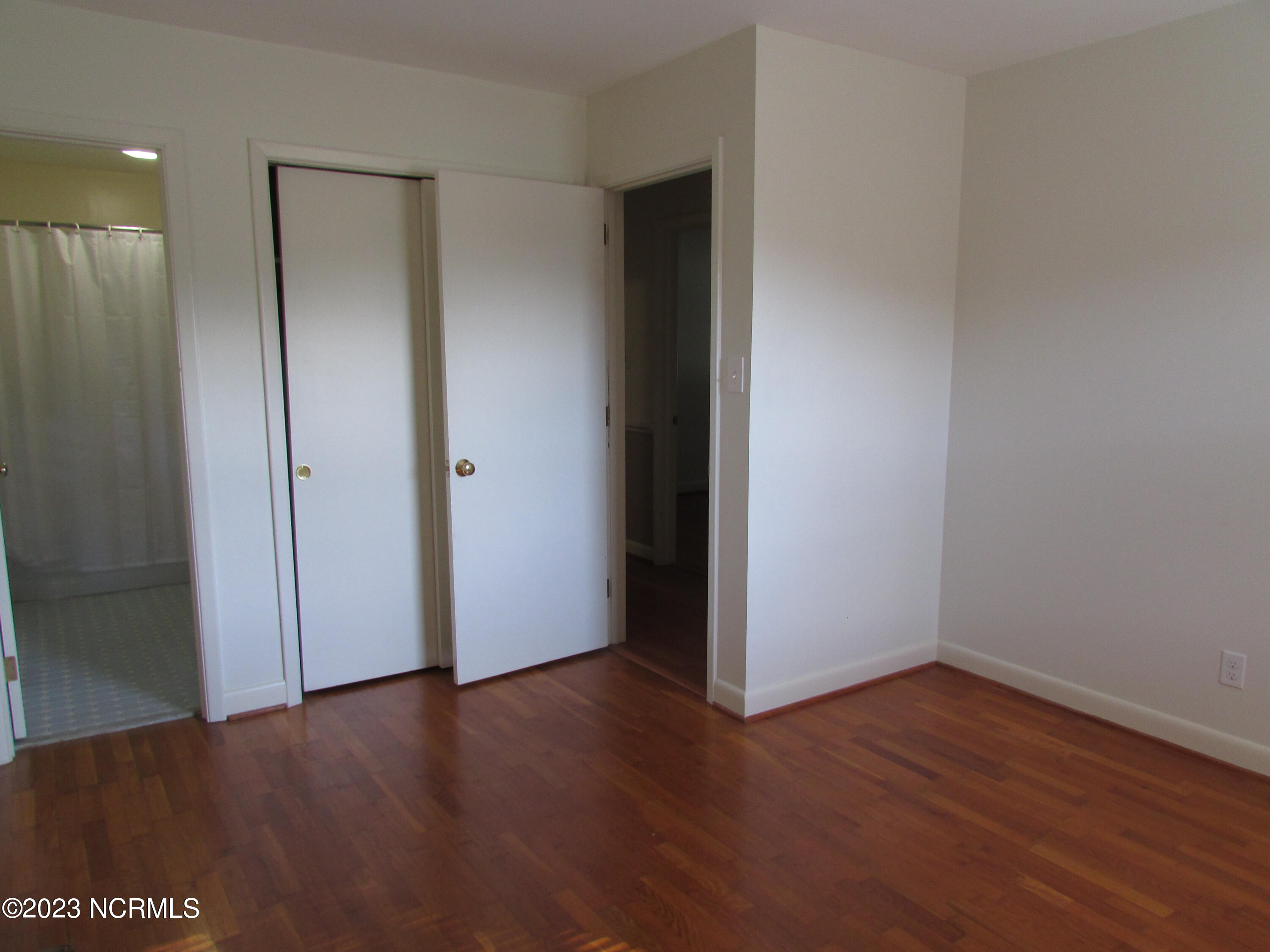 202 Wrenwood Circle Property Photo 8