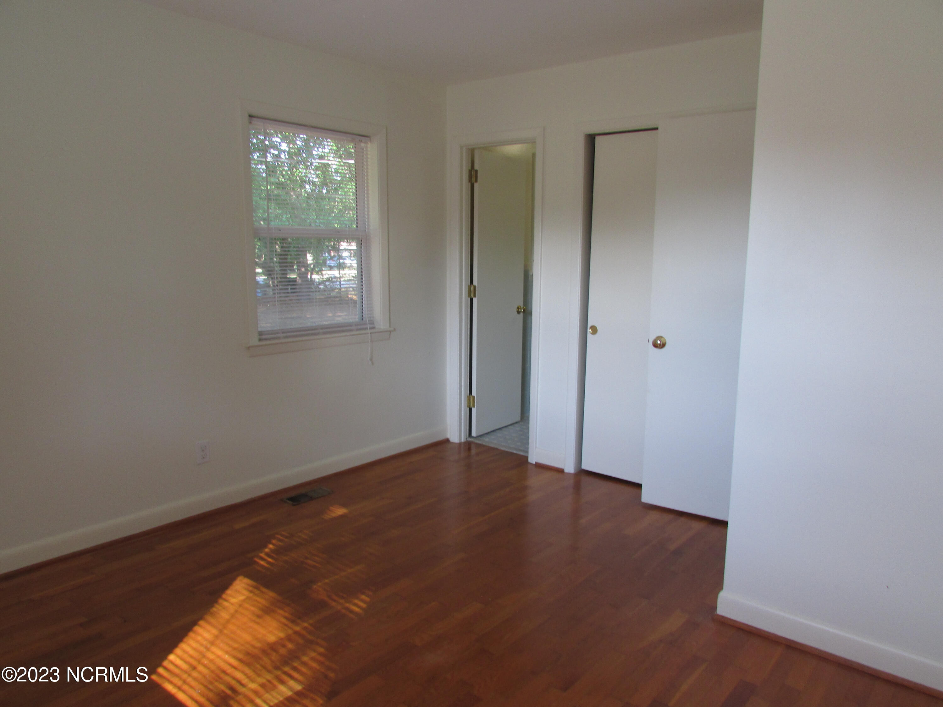 202 Wrenwood Circle Property Photo 9