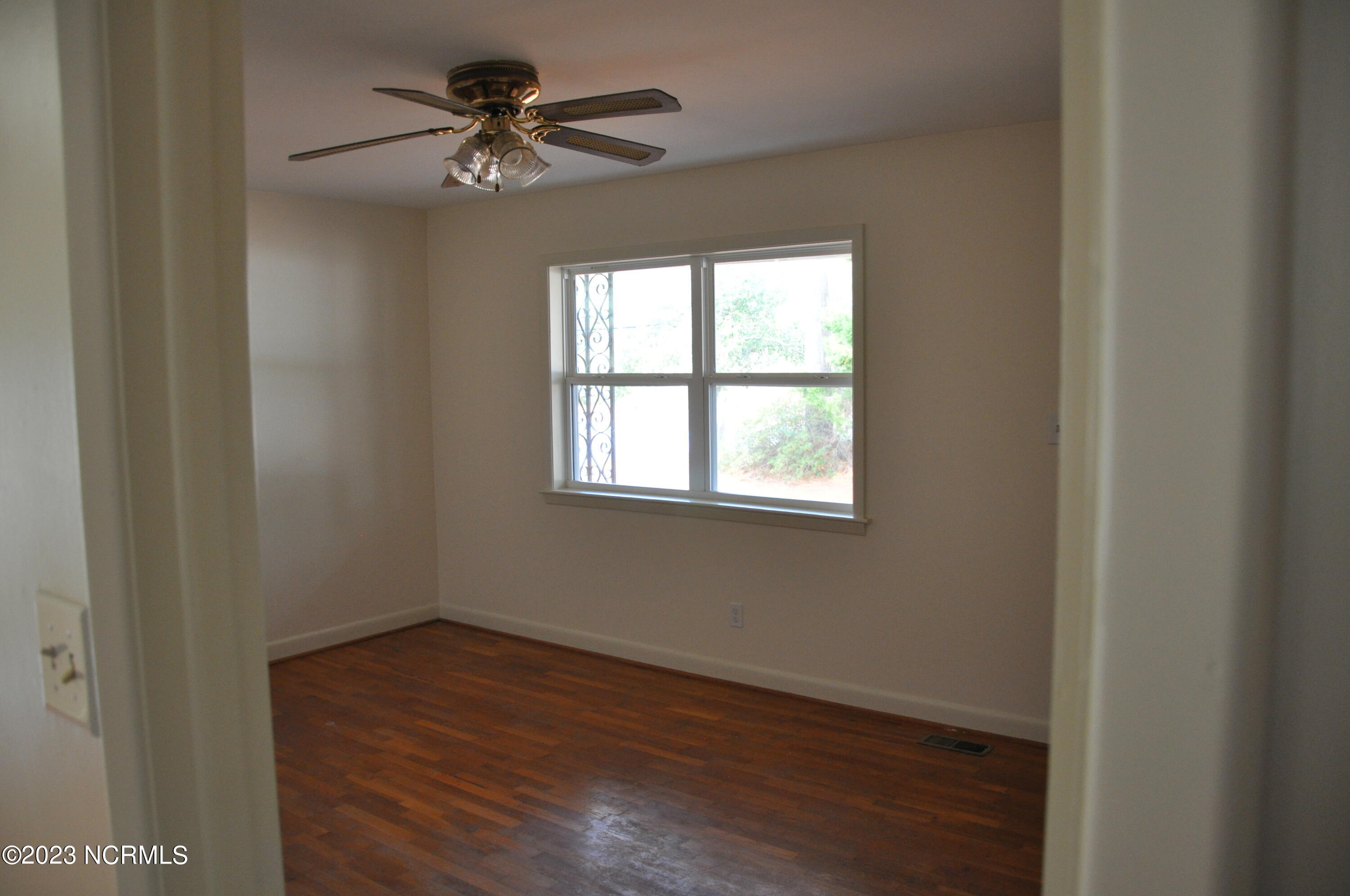 202 Wrenwood Circle Property Photo 11