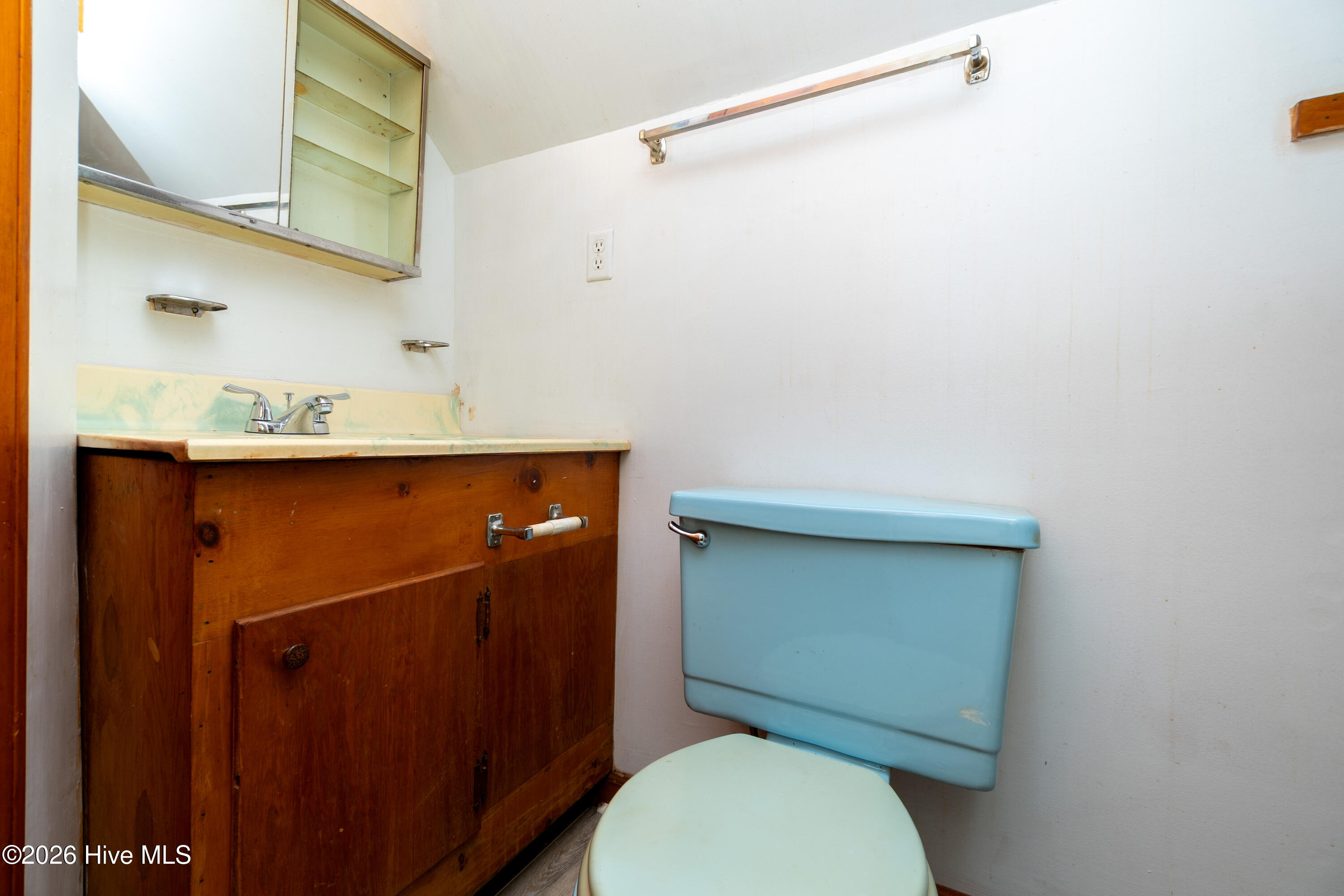 205 S End Road Property Photo 46