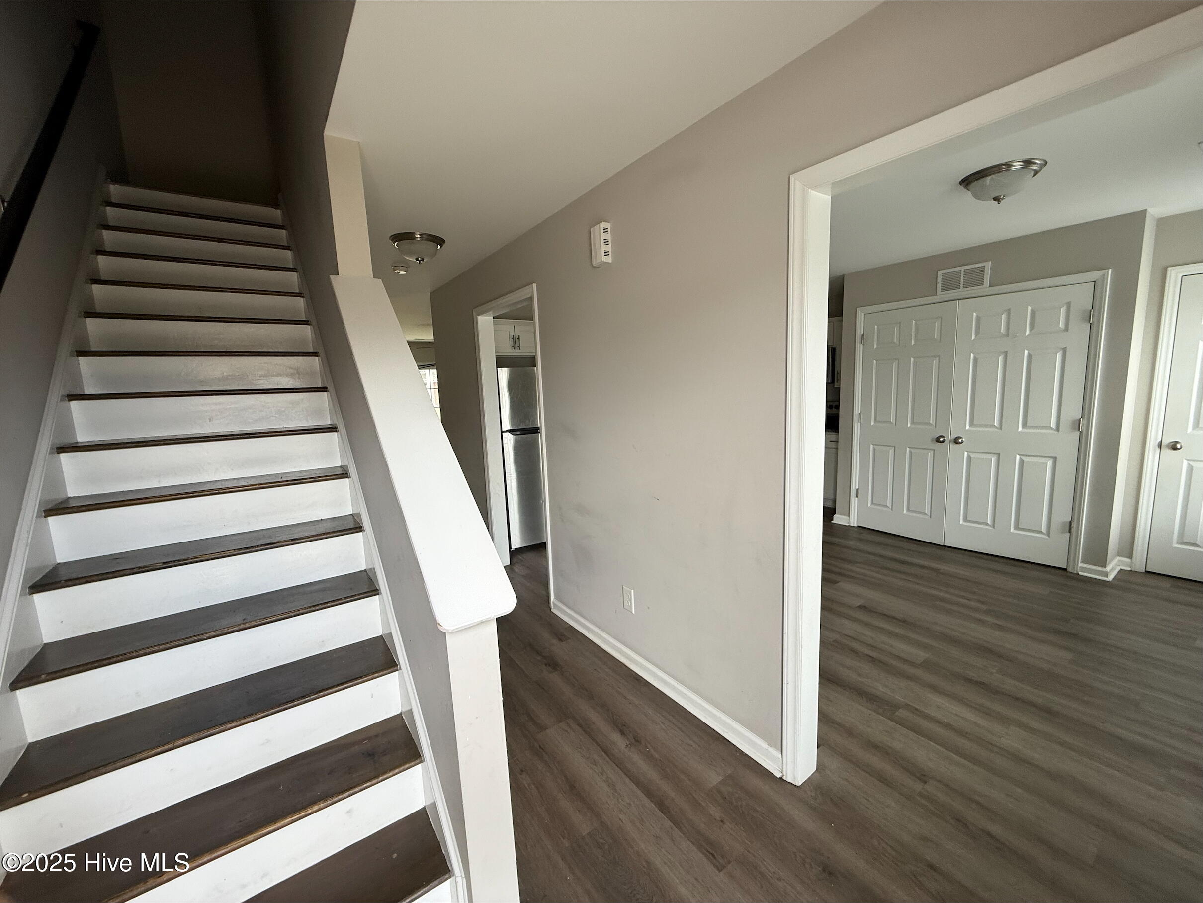 3953 Sedona Drive B Property Photo 2