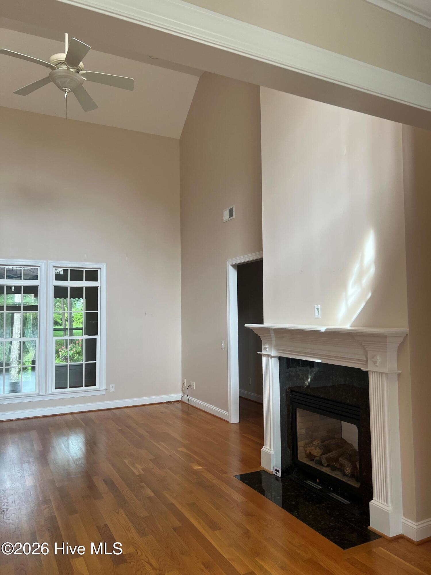 2104 Bay Colony Lane Property Photo 7