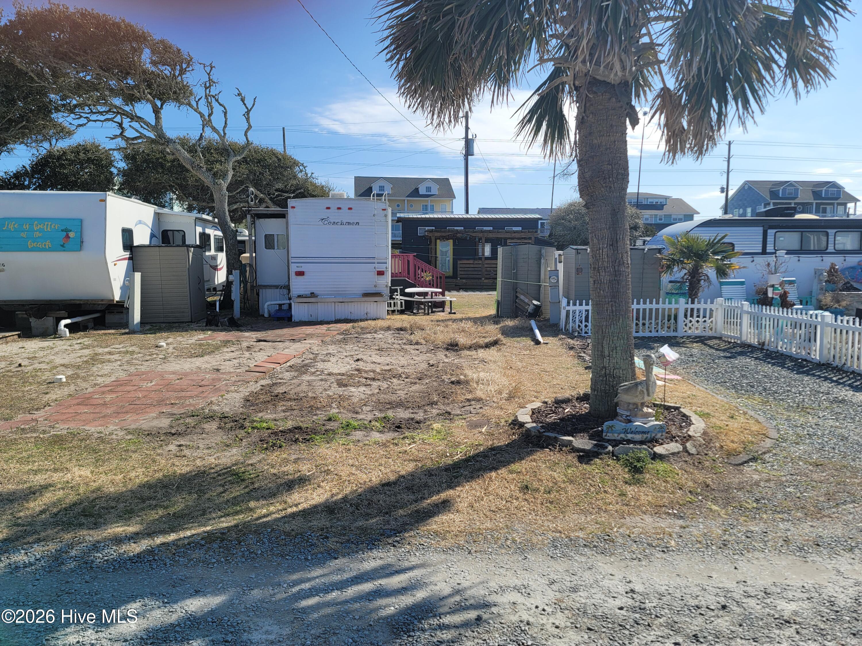 60 60 Pelican Street Property Photo 2