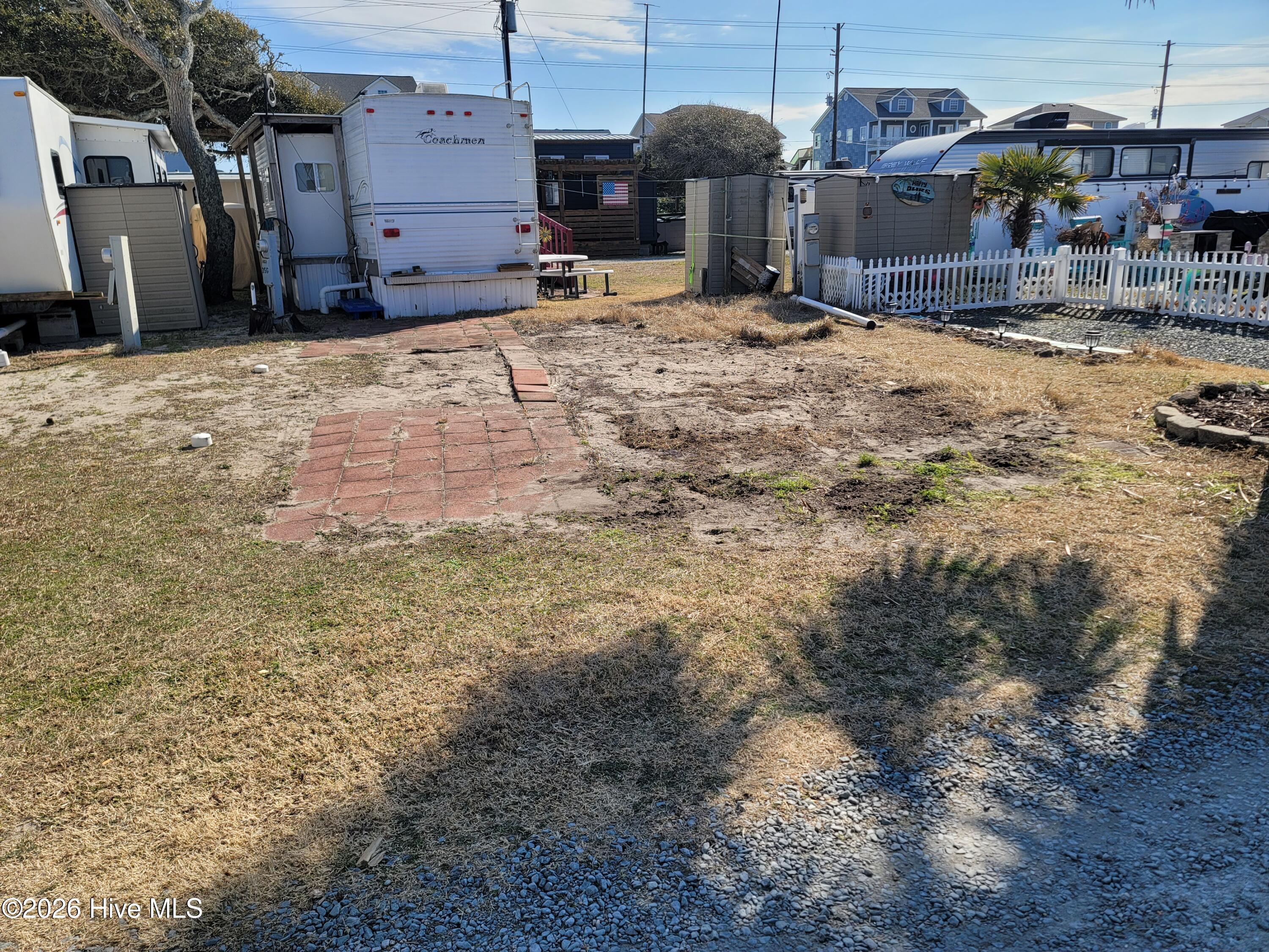 60 60 Pelican Street Property Photo 3