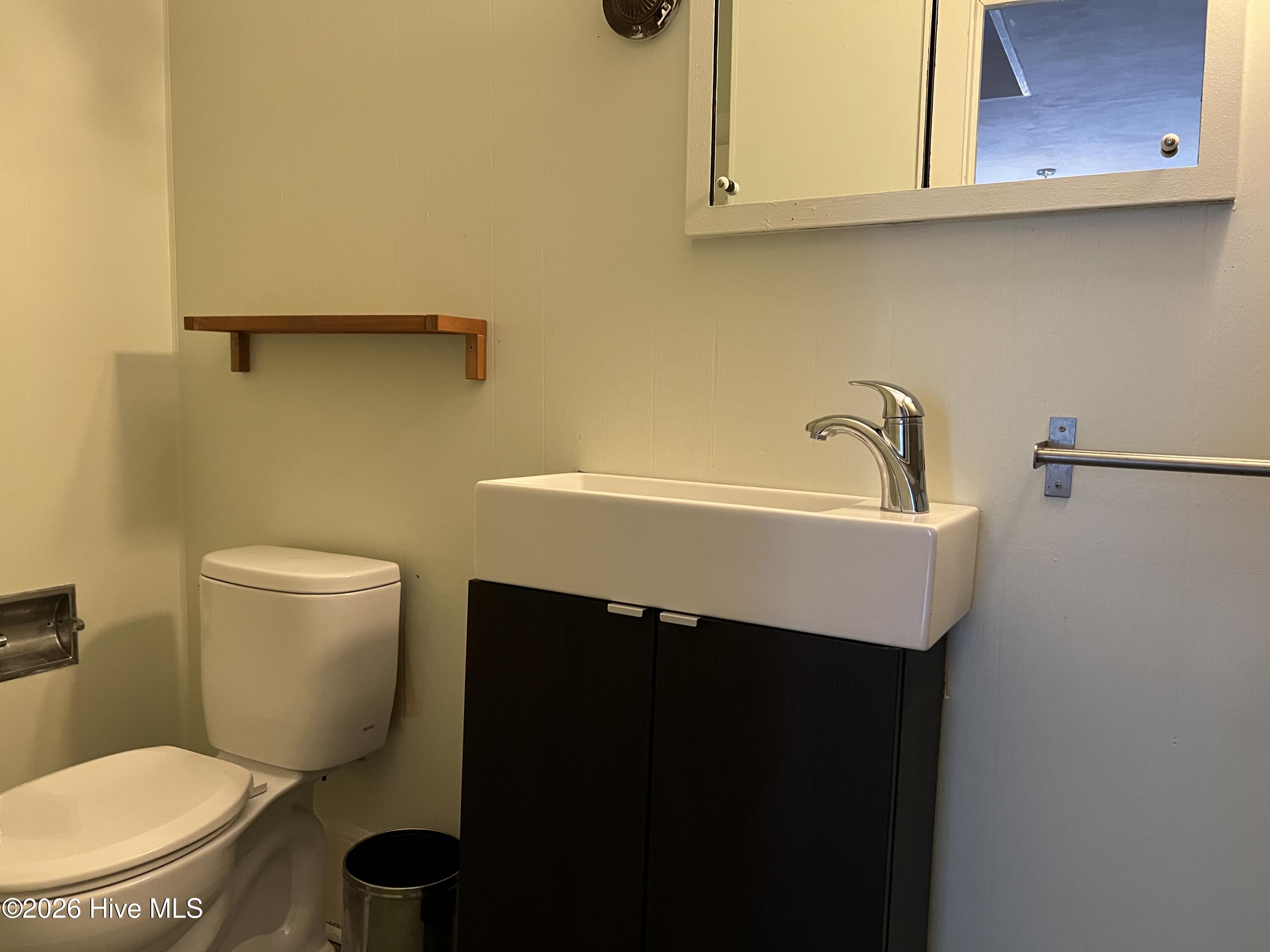 717 N Road Street Property Photo 9