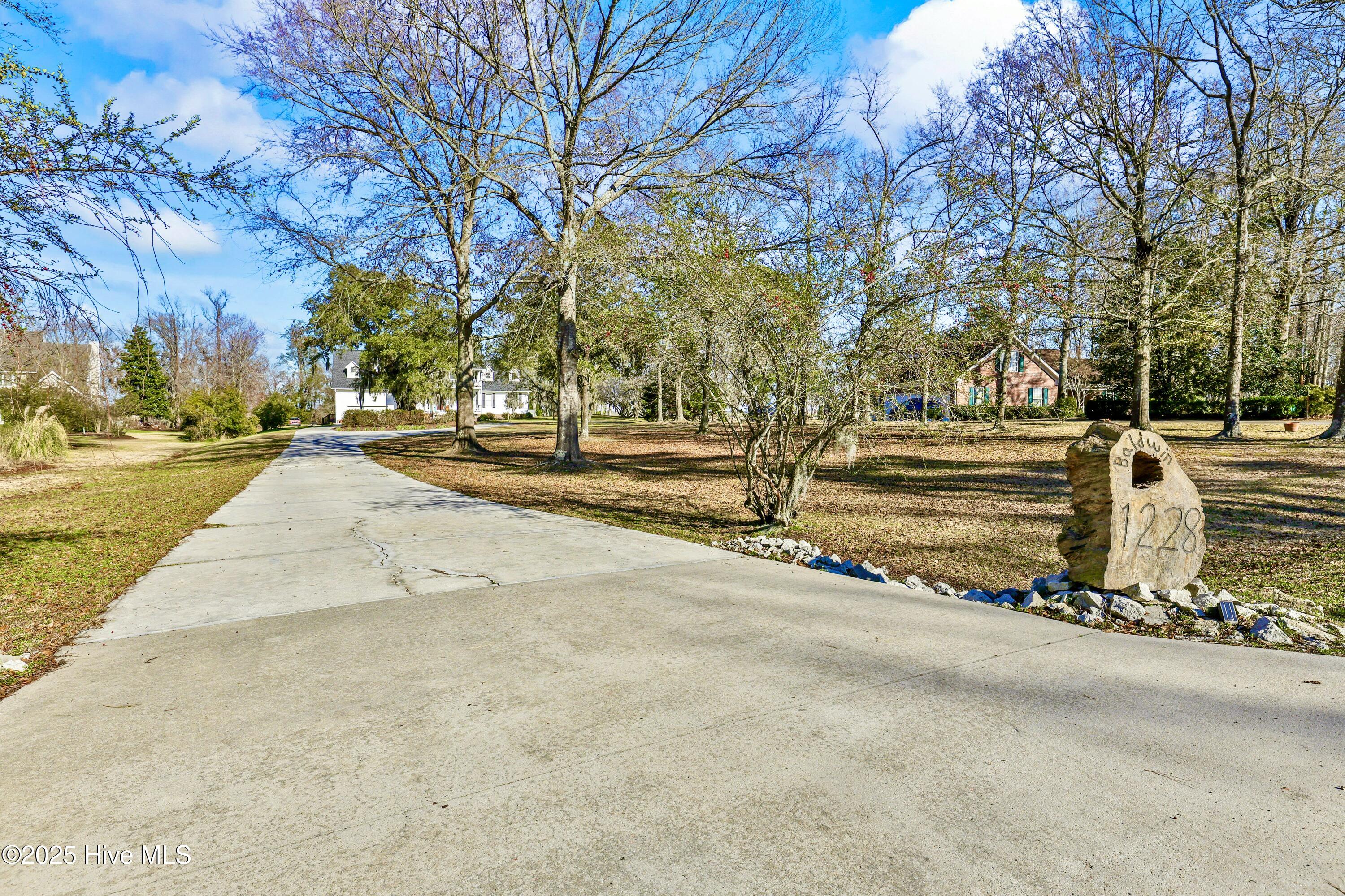 1228 Liberty Landing Road Se Property Photo 3