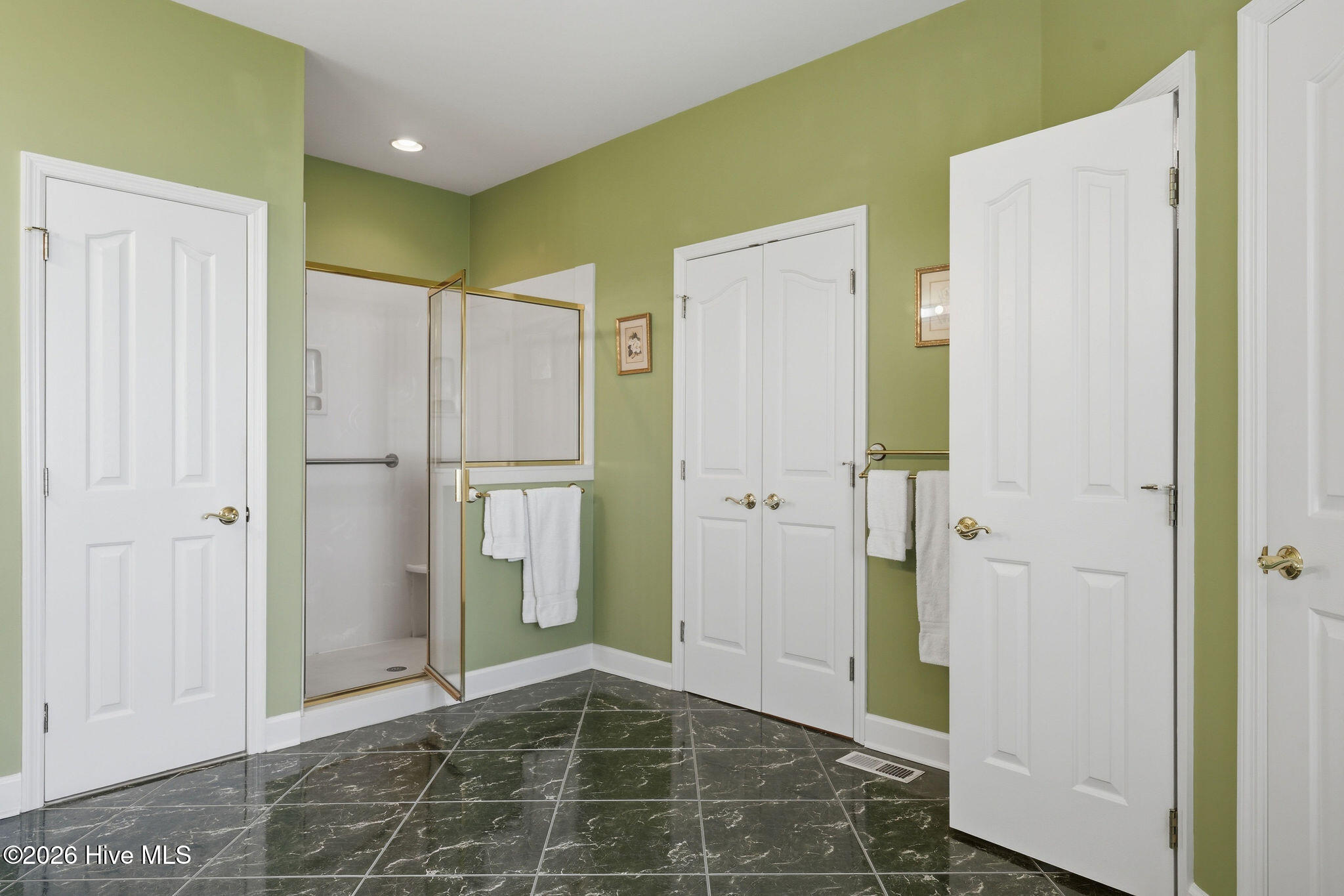 2624 St James Drive Se Property Photo 45