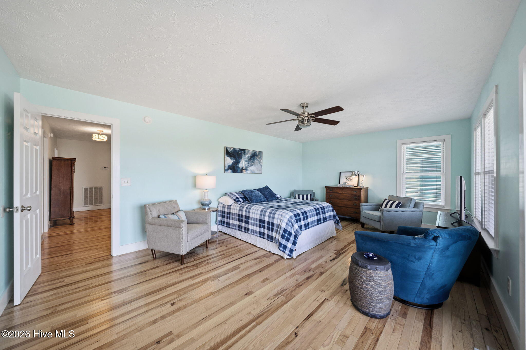 1110 N New River Drive Property Photo 19
