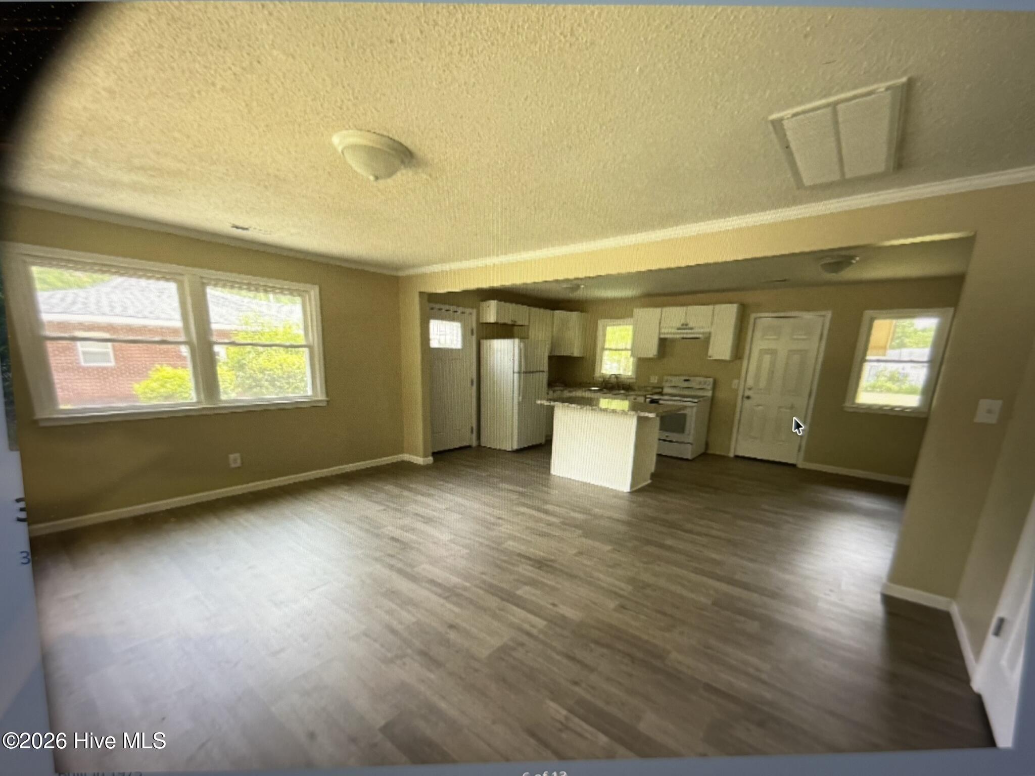 307 E Purvis Street Property Photo 5