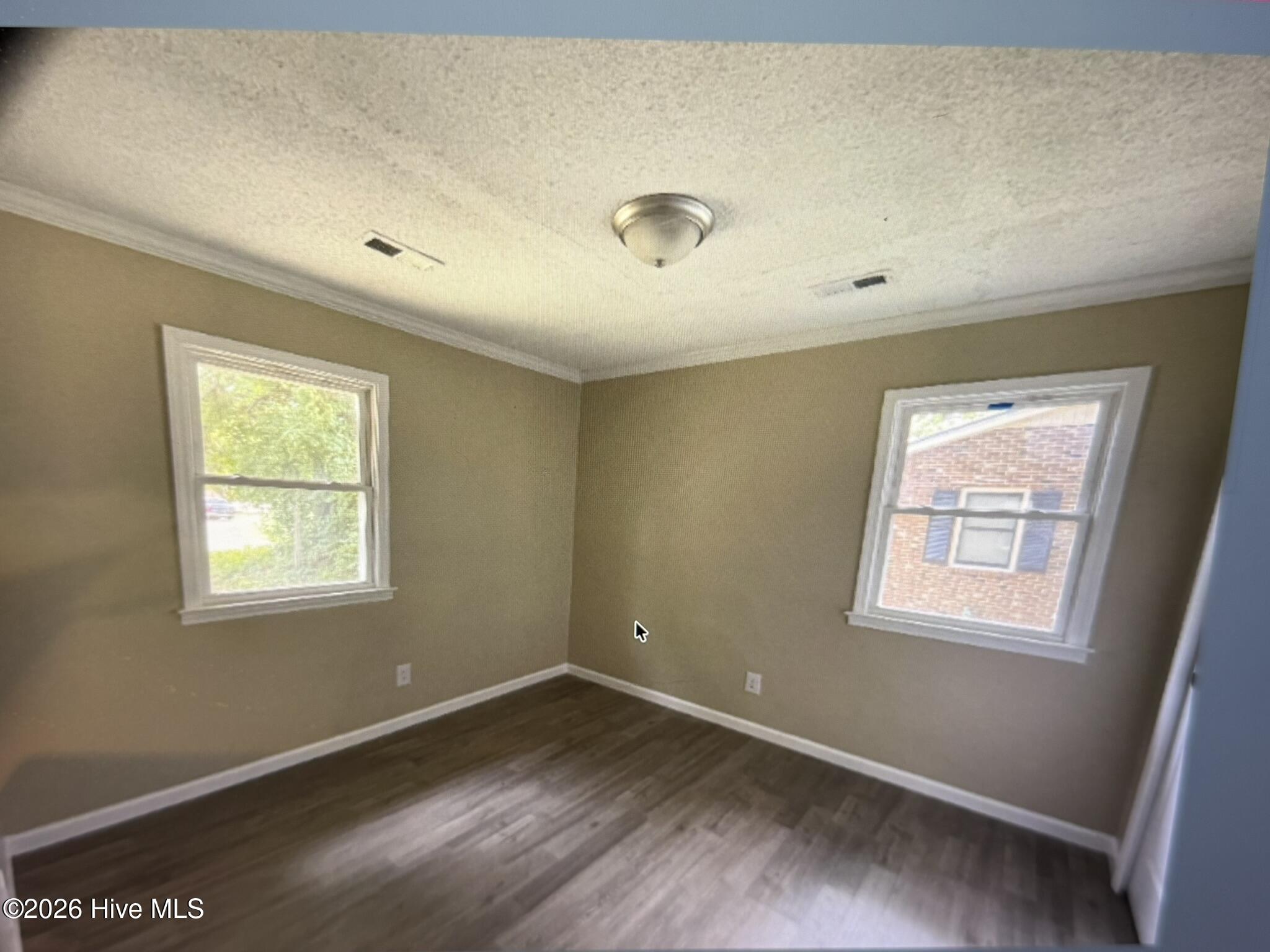 307 E Purvis Street Property Photo 10