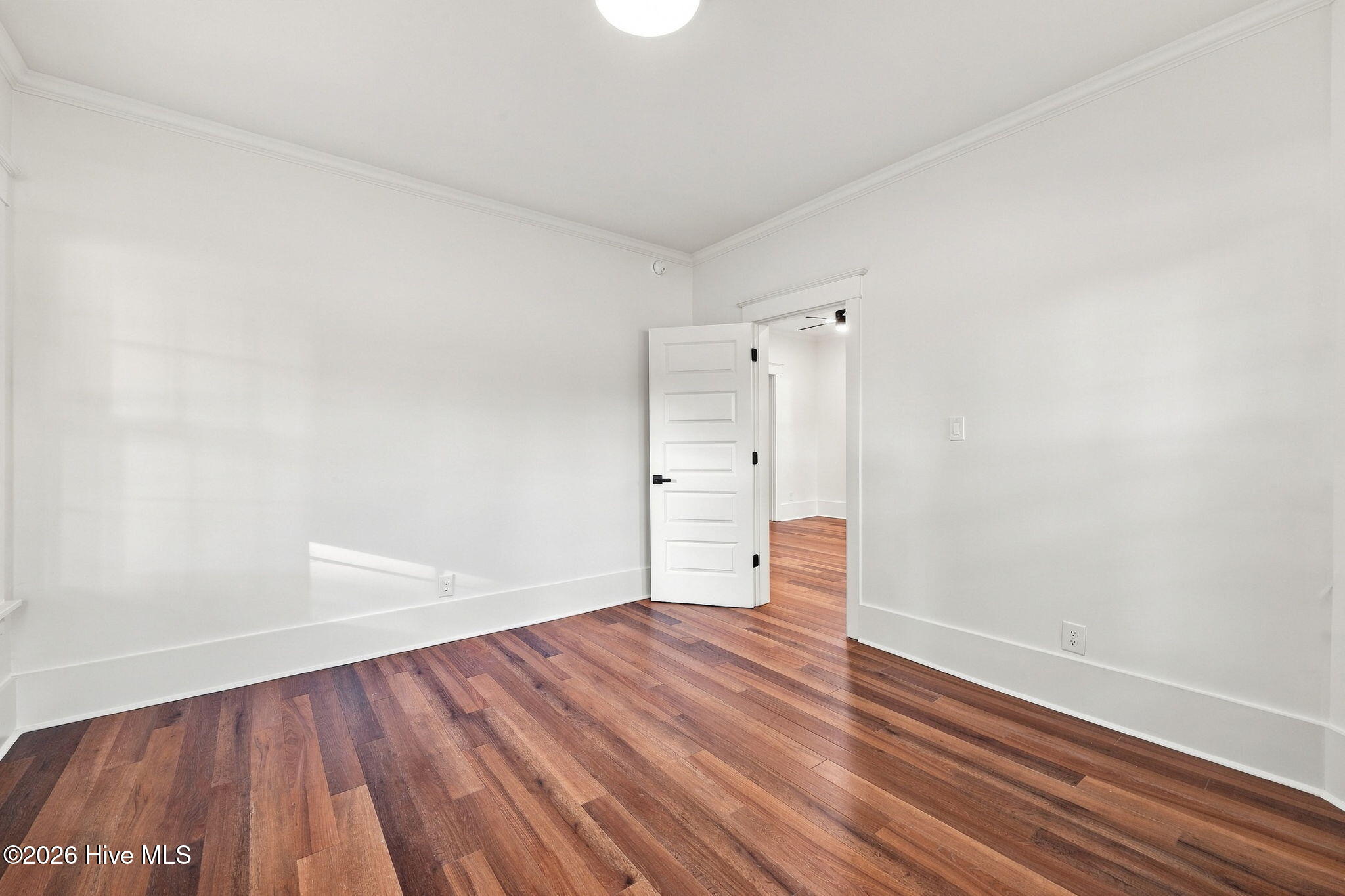 296 Fourth Street Property Photo 11