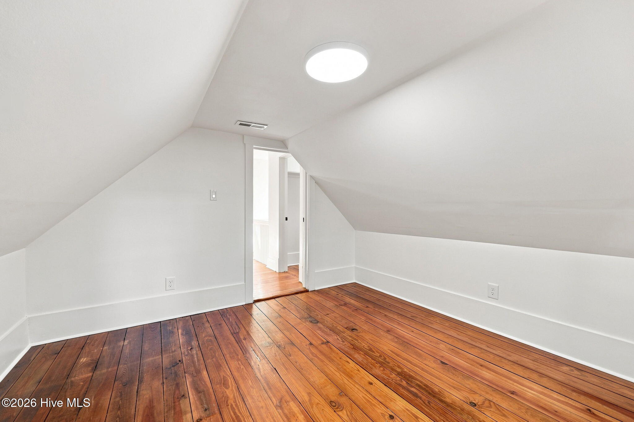 296 Fourth Street Property Photo 28