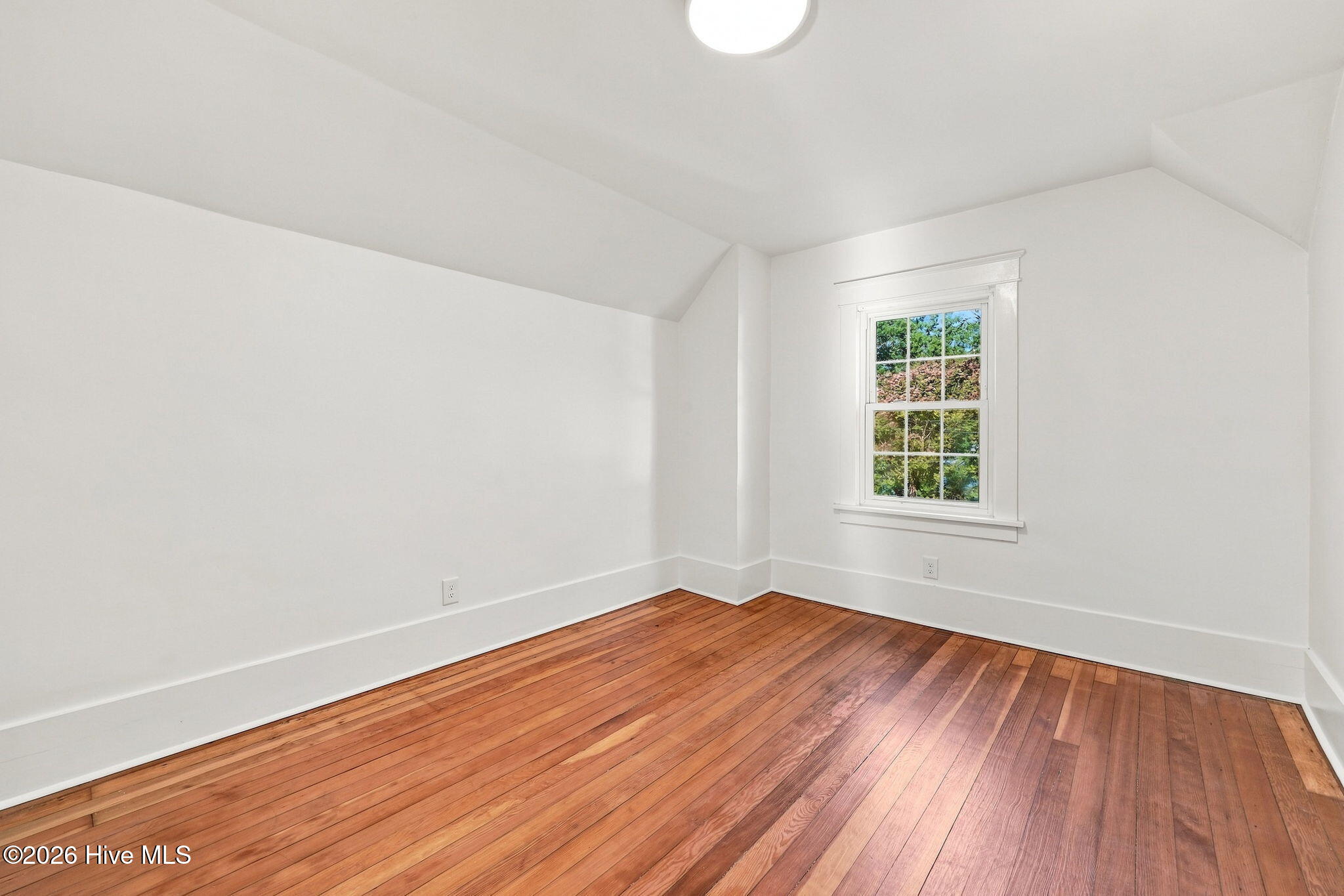 296 Fourth Street Property Photo 30