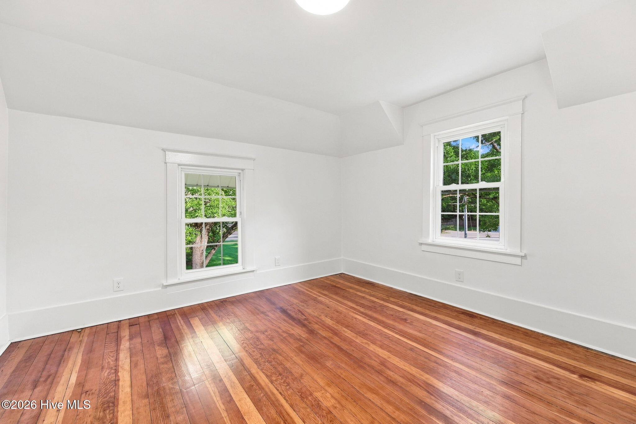 296 Fourth Street Property Photo 32