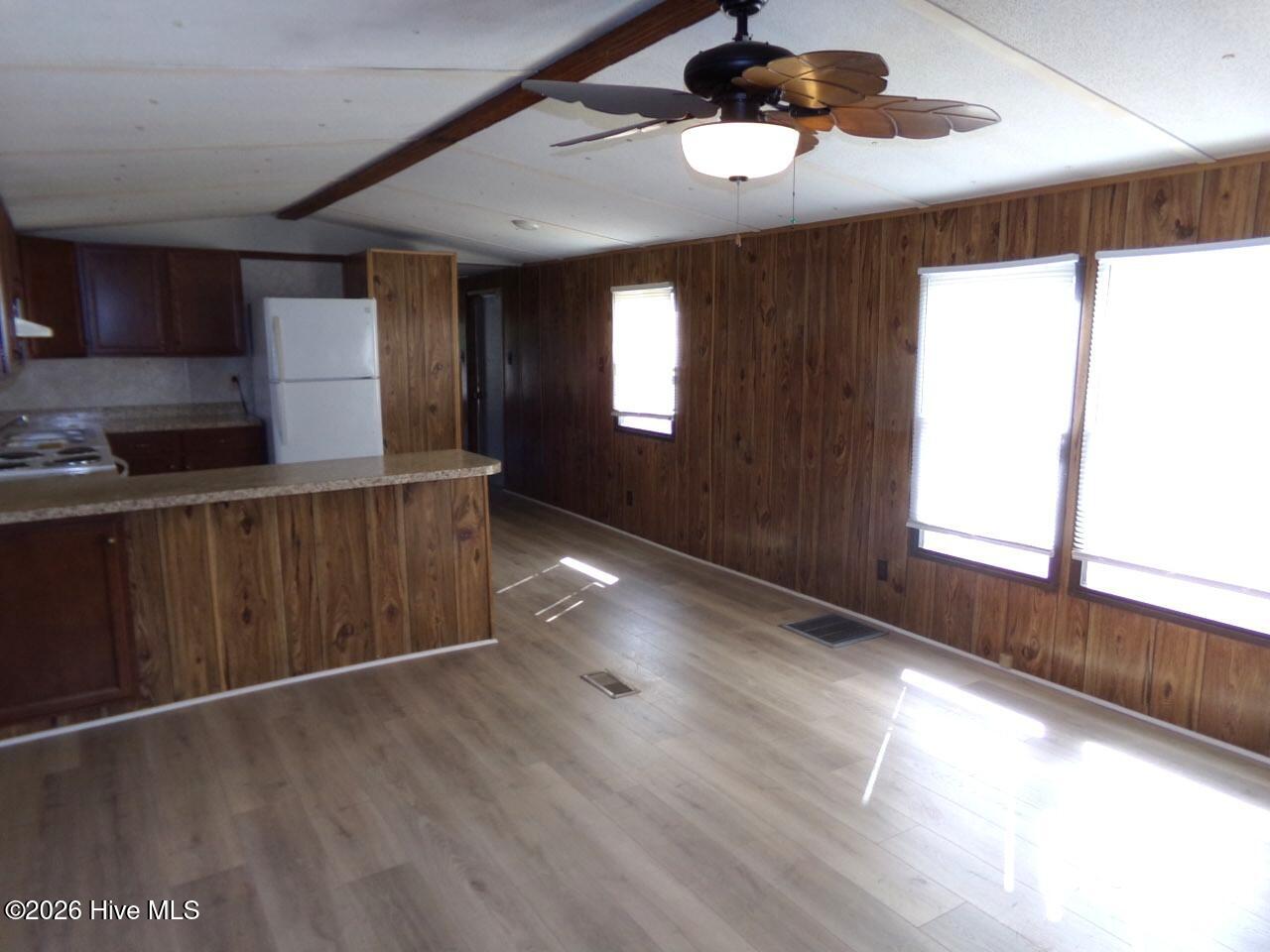 358 White Oak Drive Property Photo 8