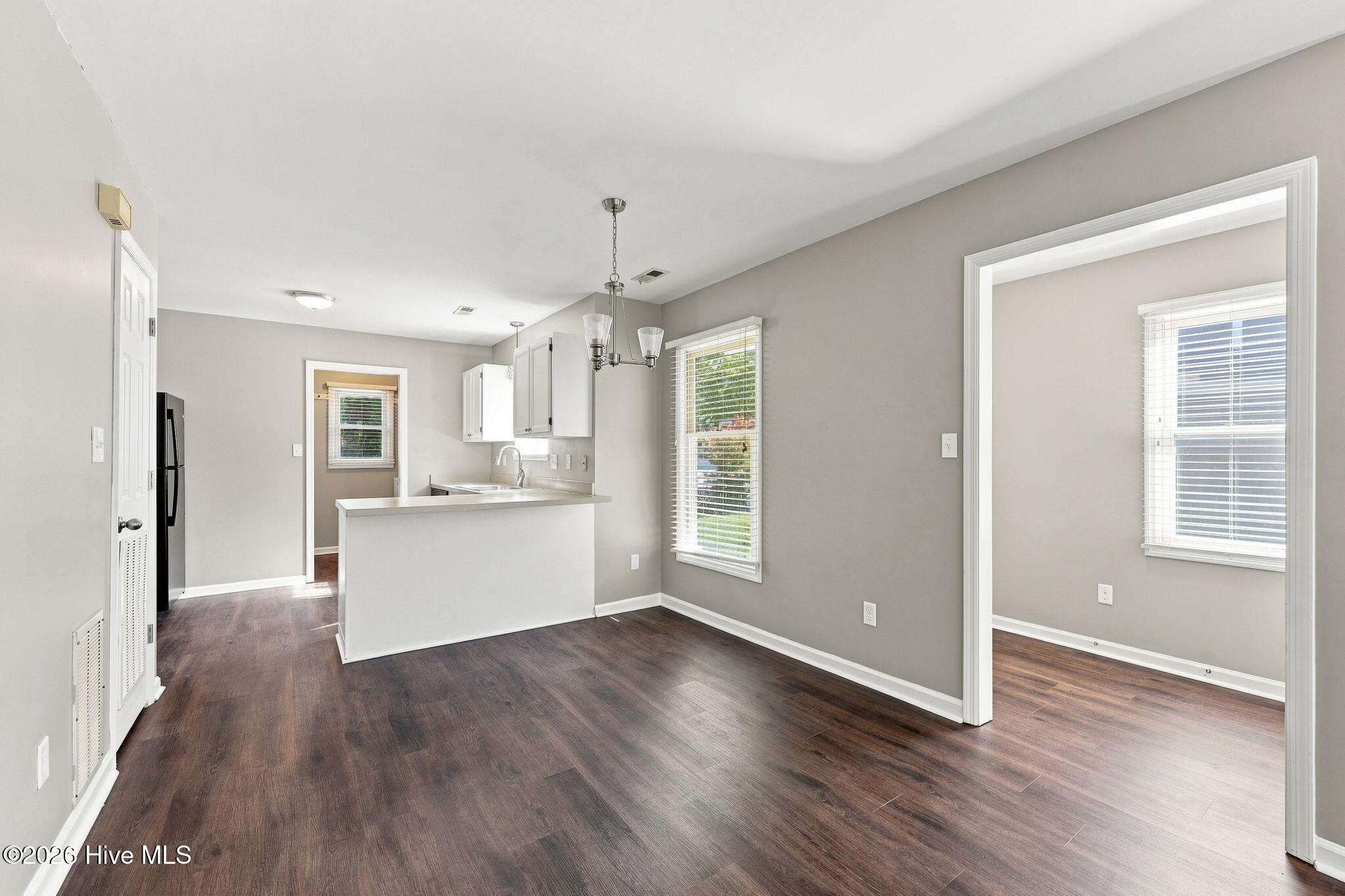 401 Cedarwood Village Property Photo 11