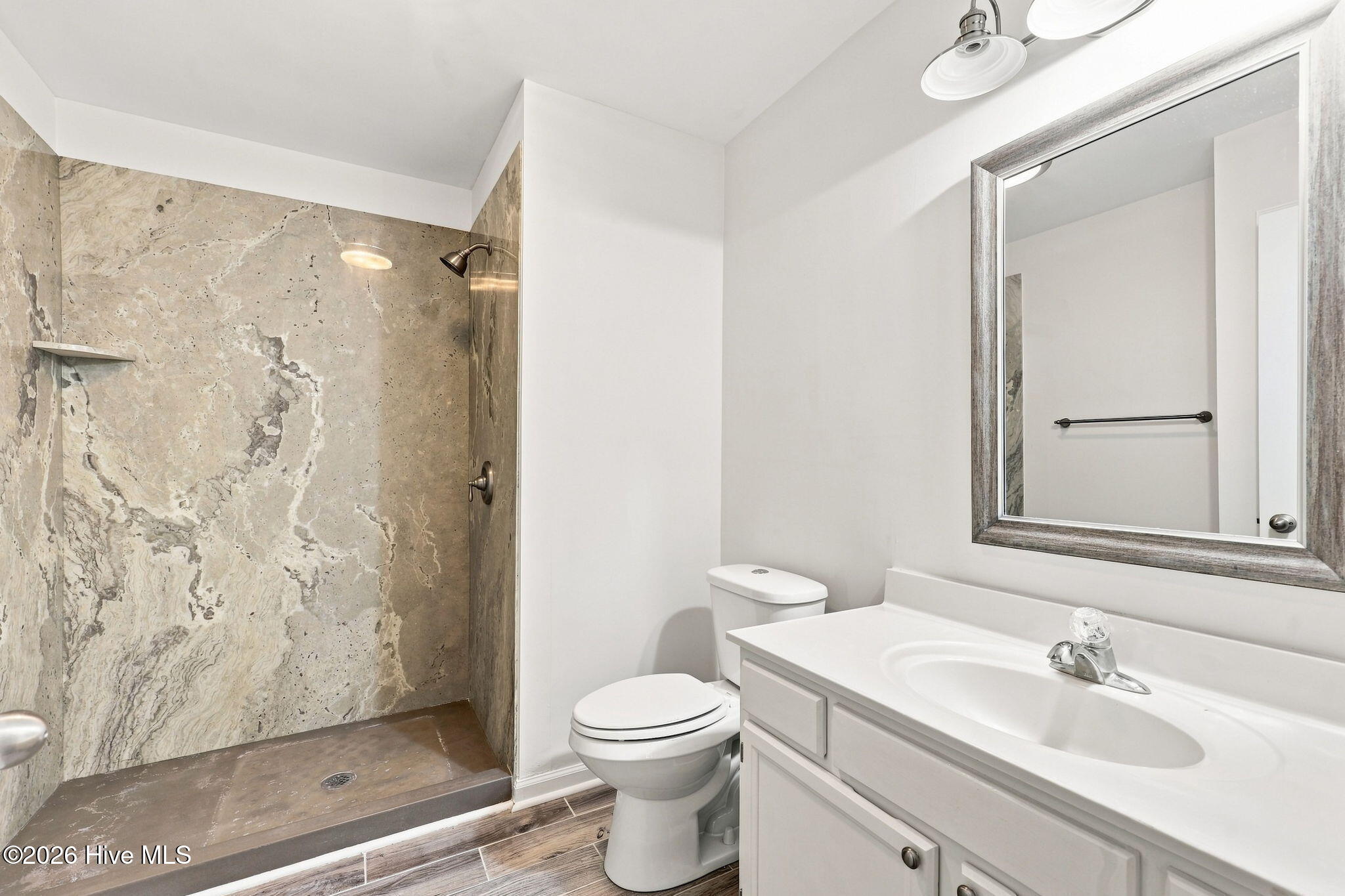 401 Cedarwood Village Property Photo 15