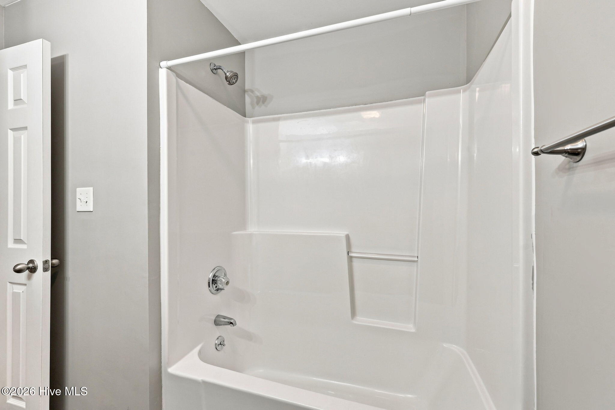 401 Cedarwood Village Property Photo 23