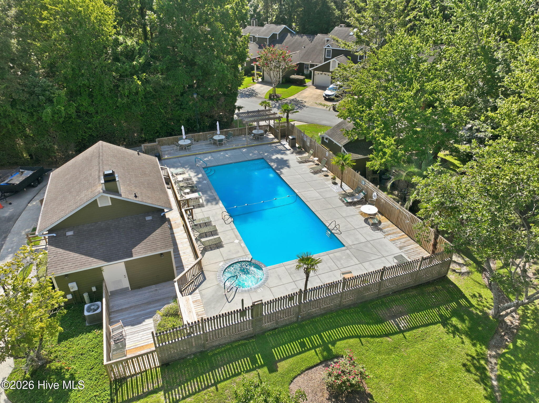401 Cedarwood Village Property Photo 31