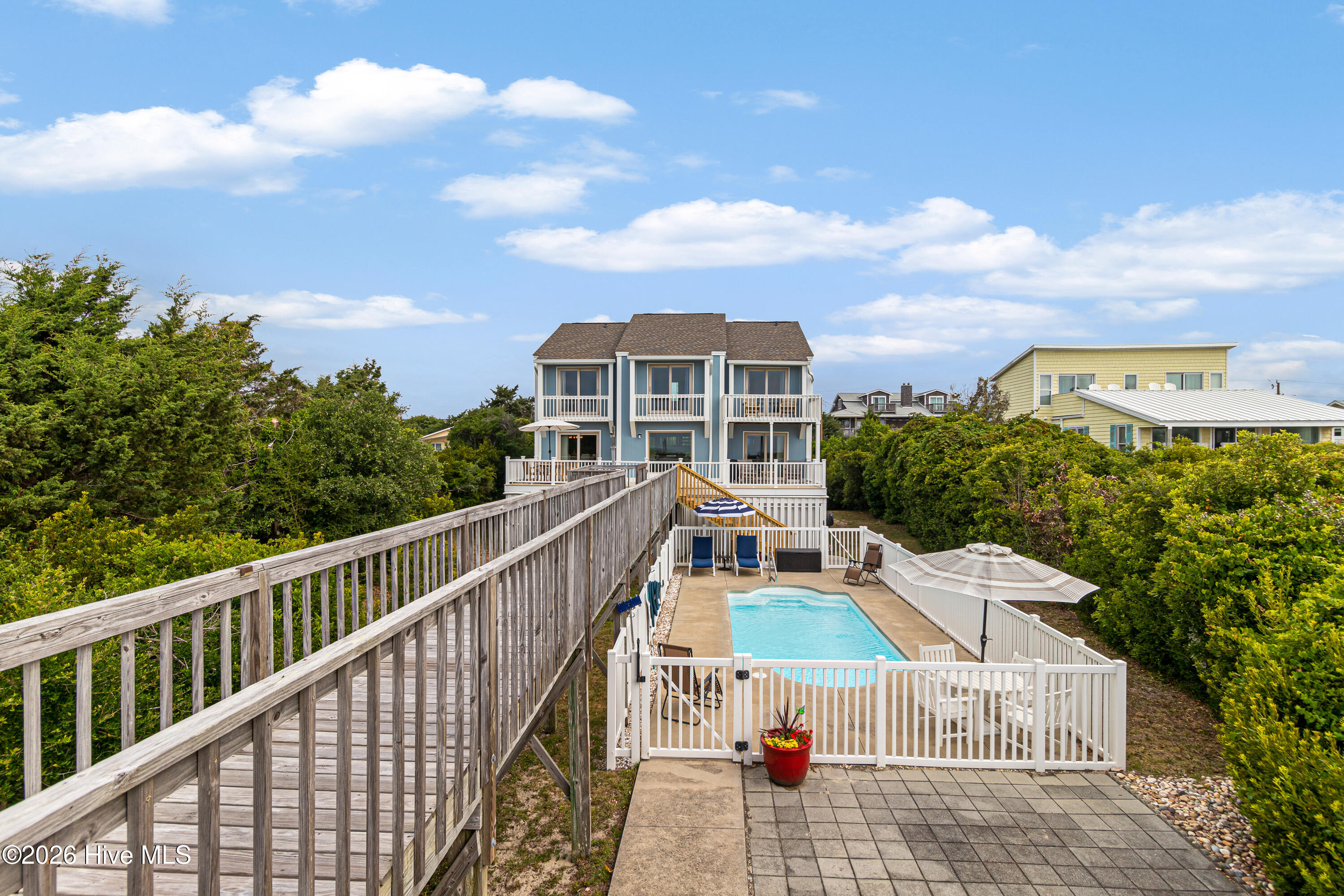 11017 Inlet Drive Property Photo 3