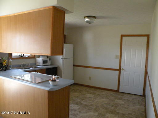 512 Cougar Place Property Photo 2
