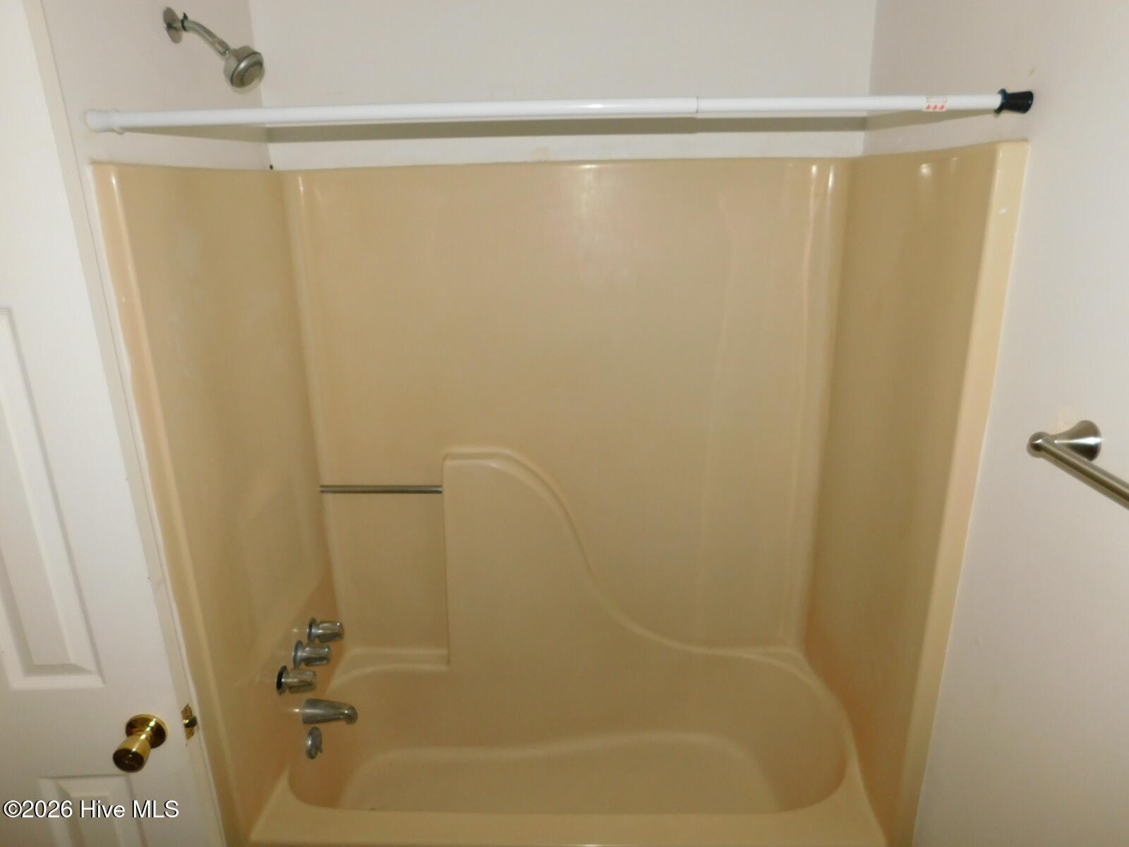512 Cougar Place Property Photo 5