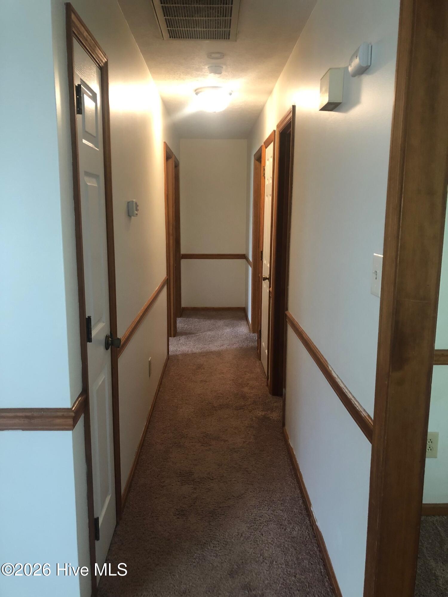 512 Cougar Place Property Photo 10