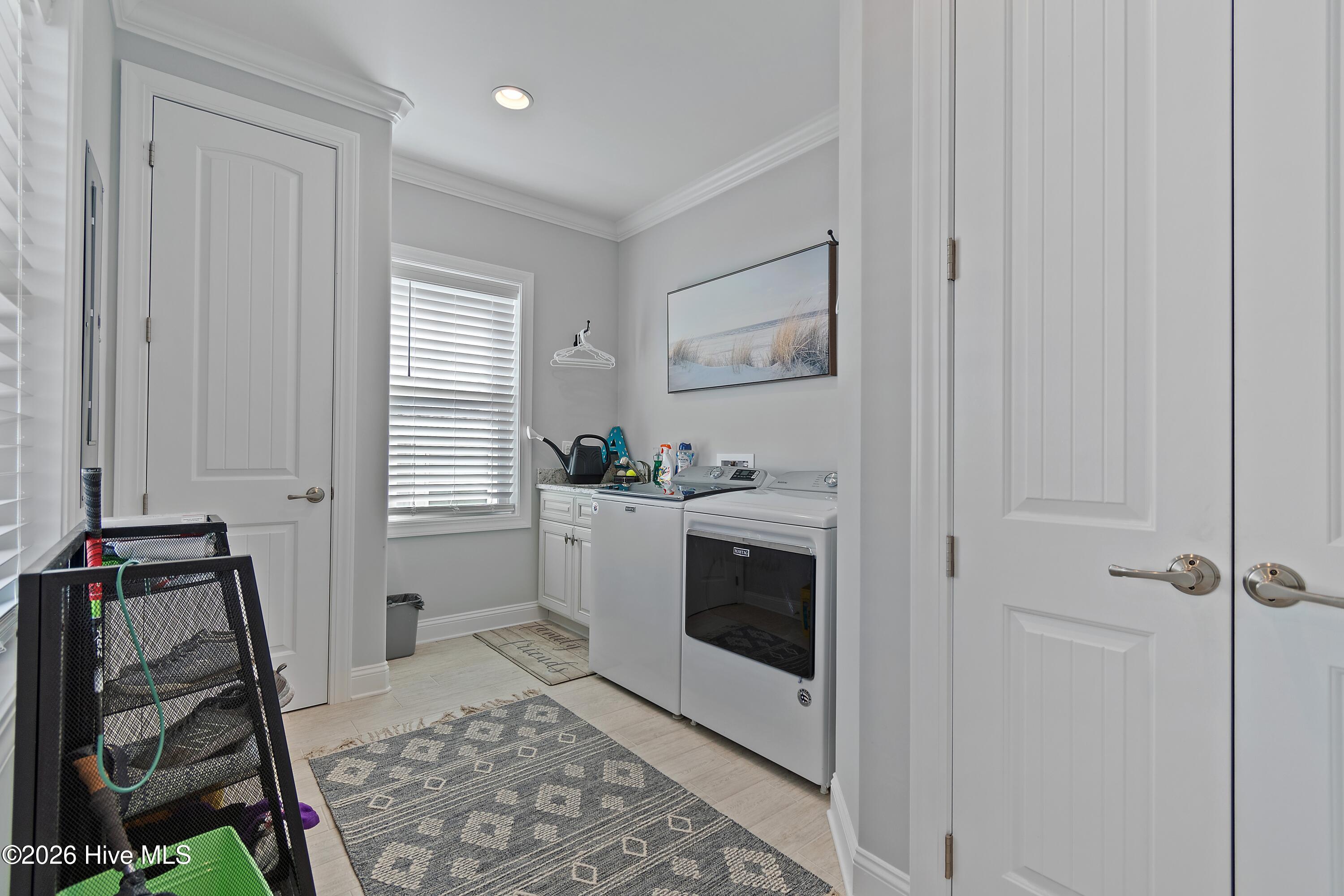 302 E First Street Property Photo 53