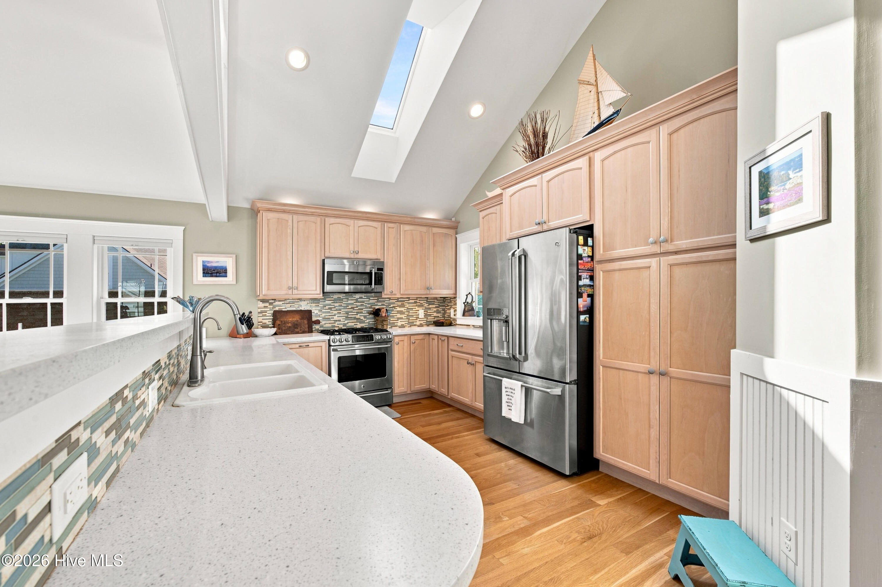 619 First Avenue Property Photo 15