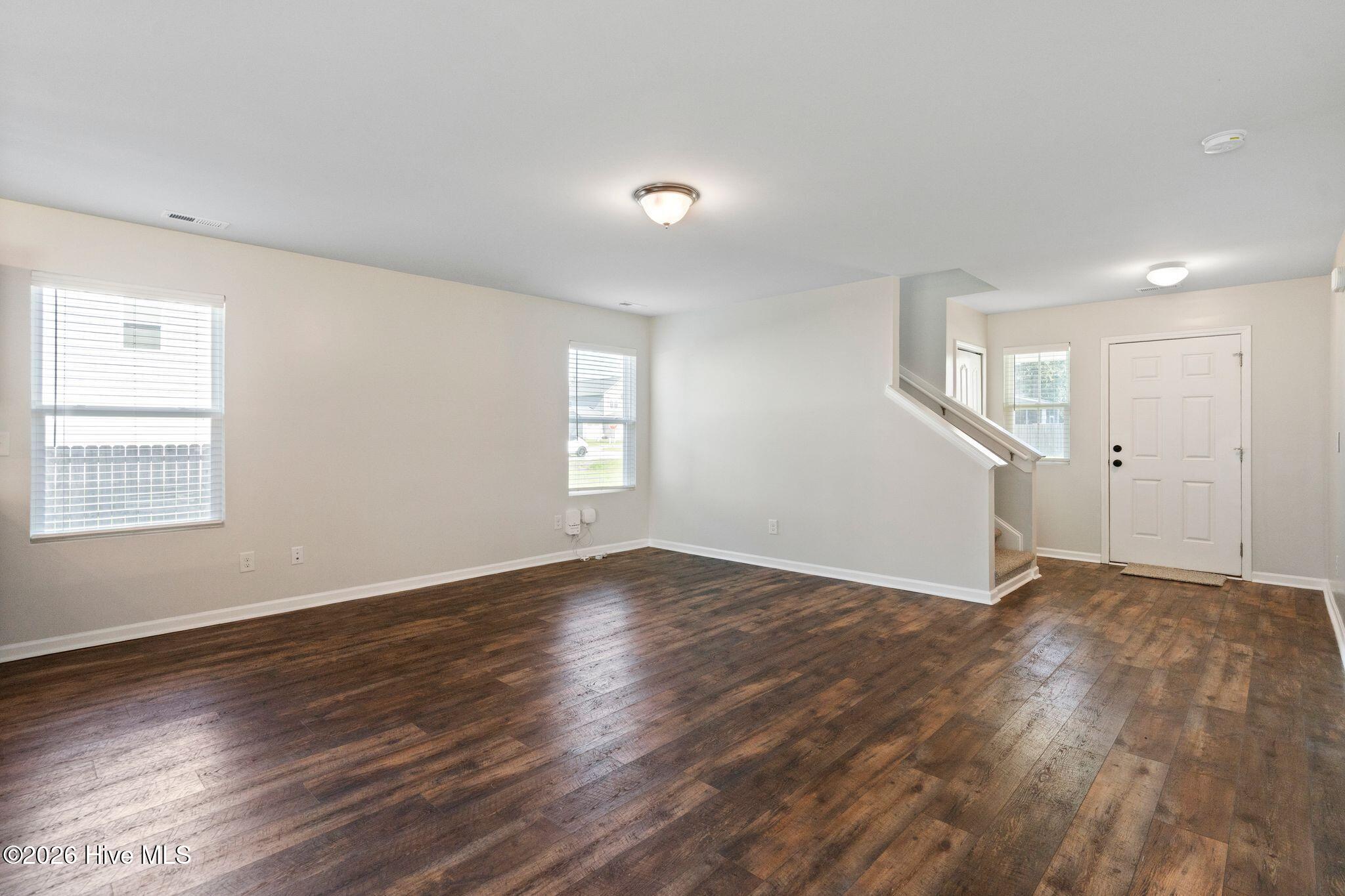 1102 Farmhouse Lane Property Photo 4
