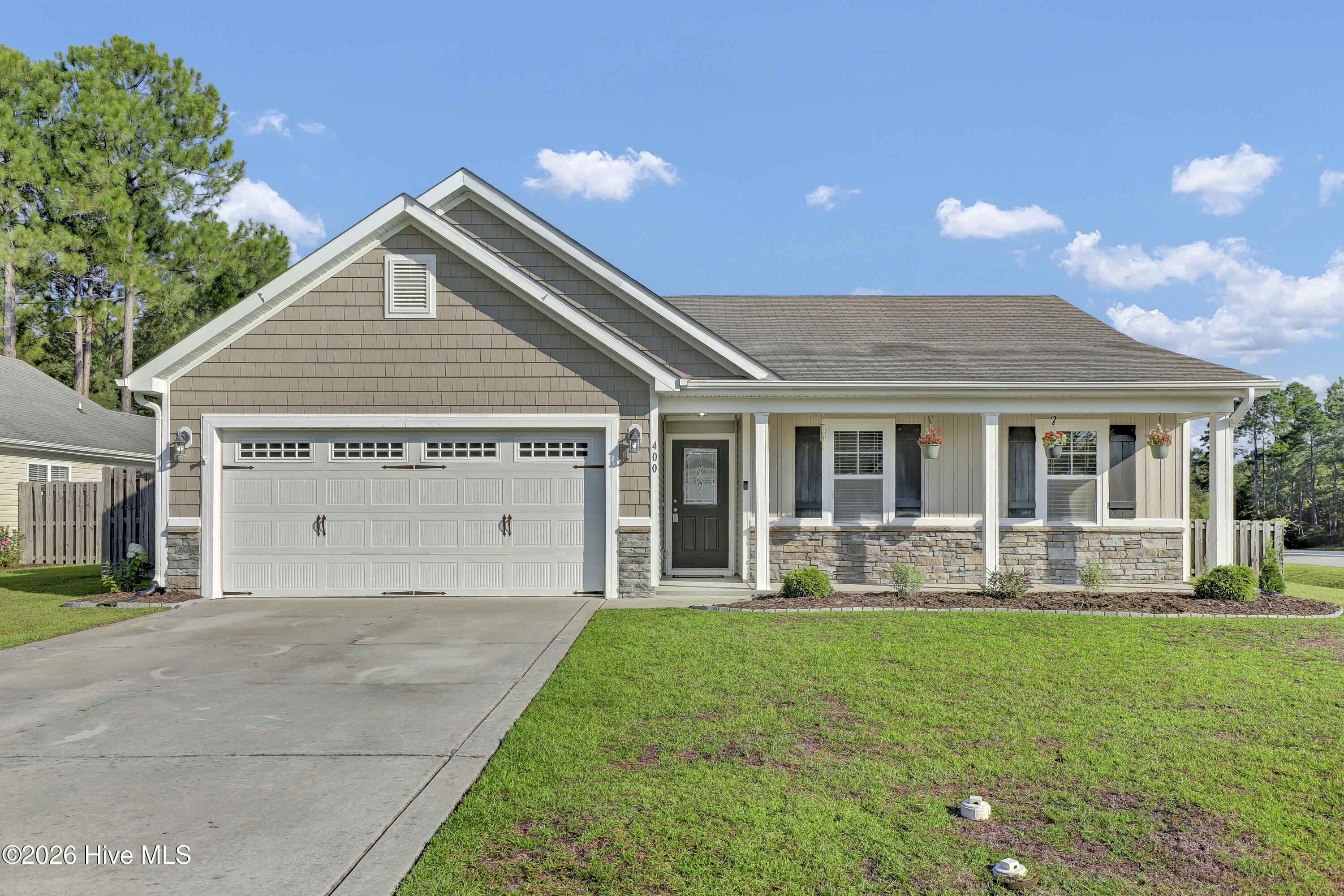 400 Blue Pennant Court Property Photo 1